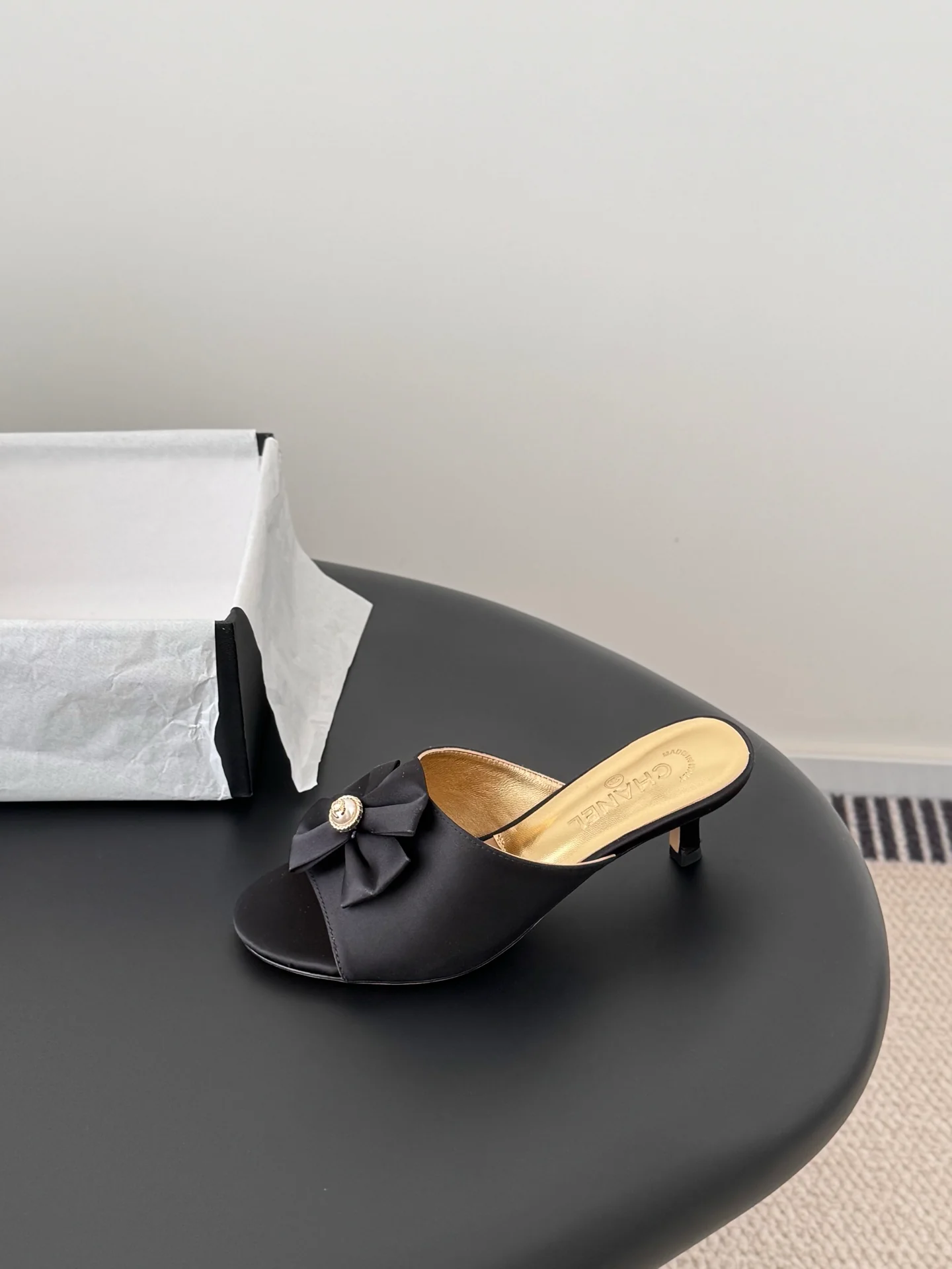 Chan 26ss kitten heel slides