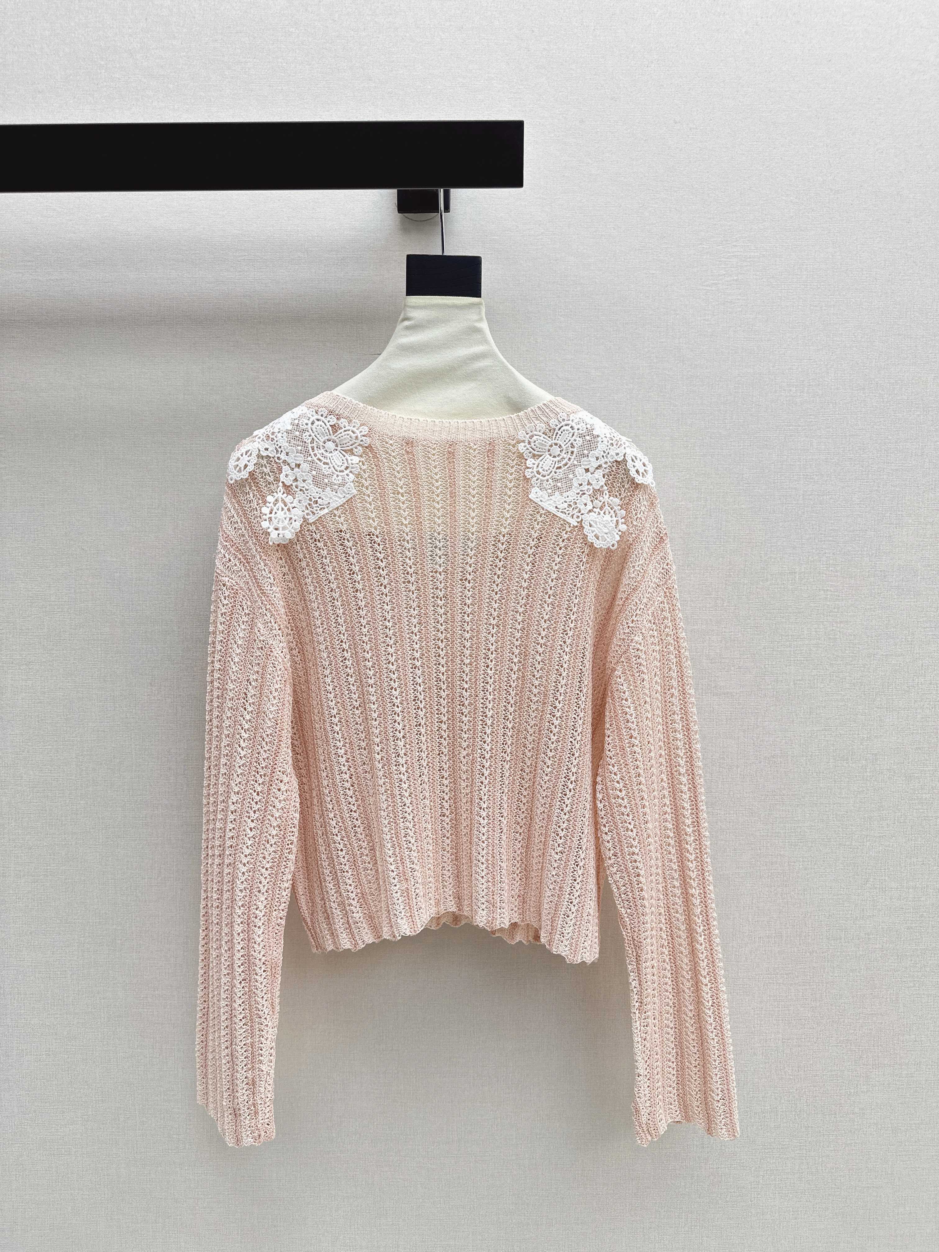 ES 26ss lace hollow sweater