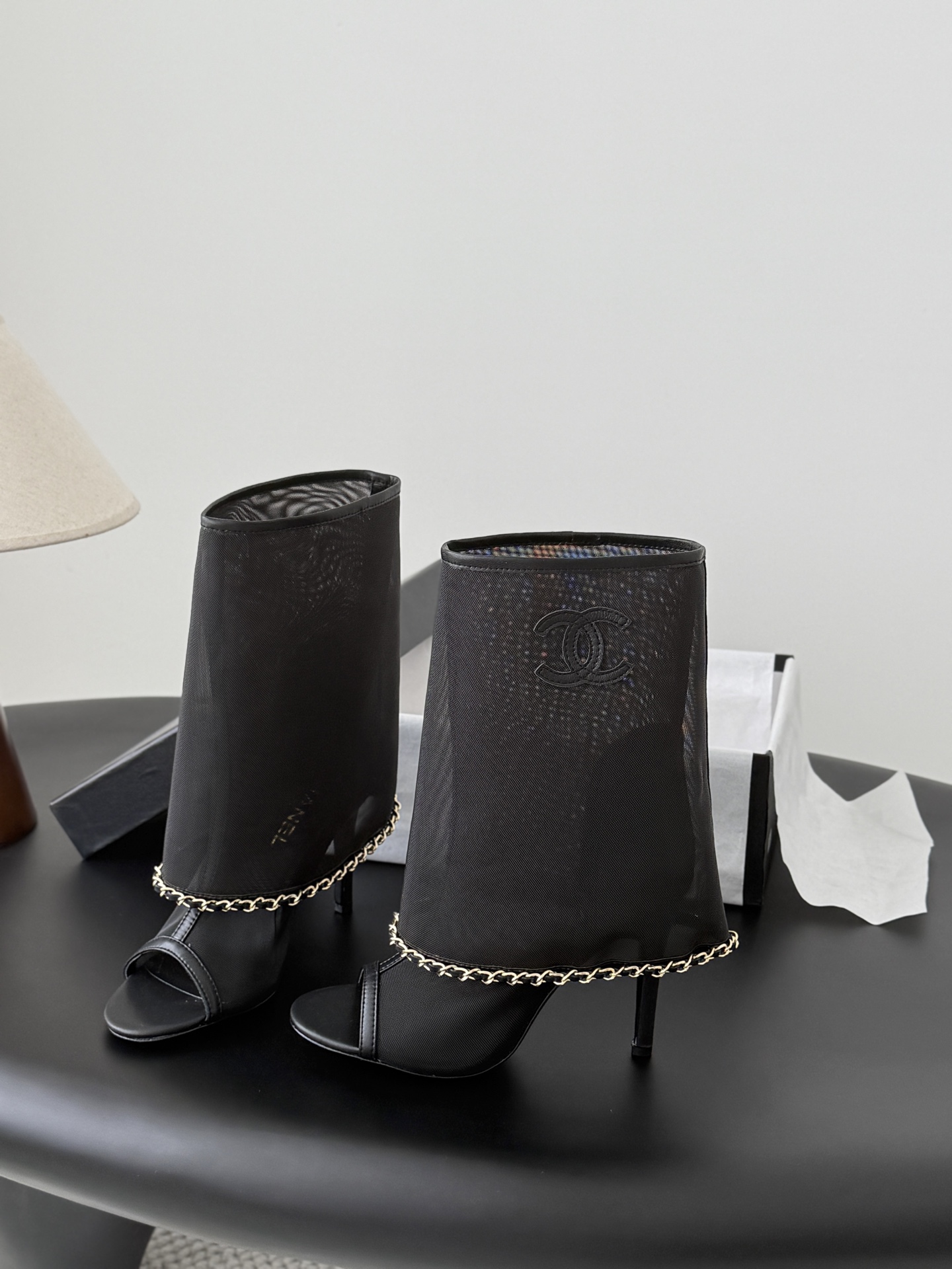 Chan 26K meash ankle boot