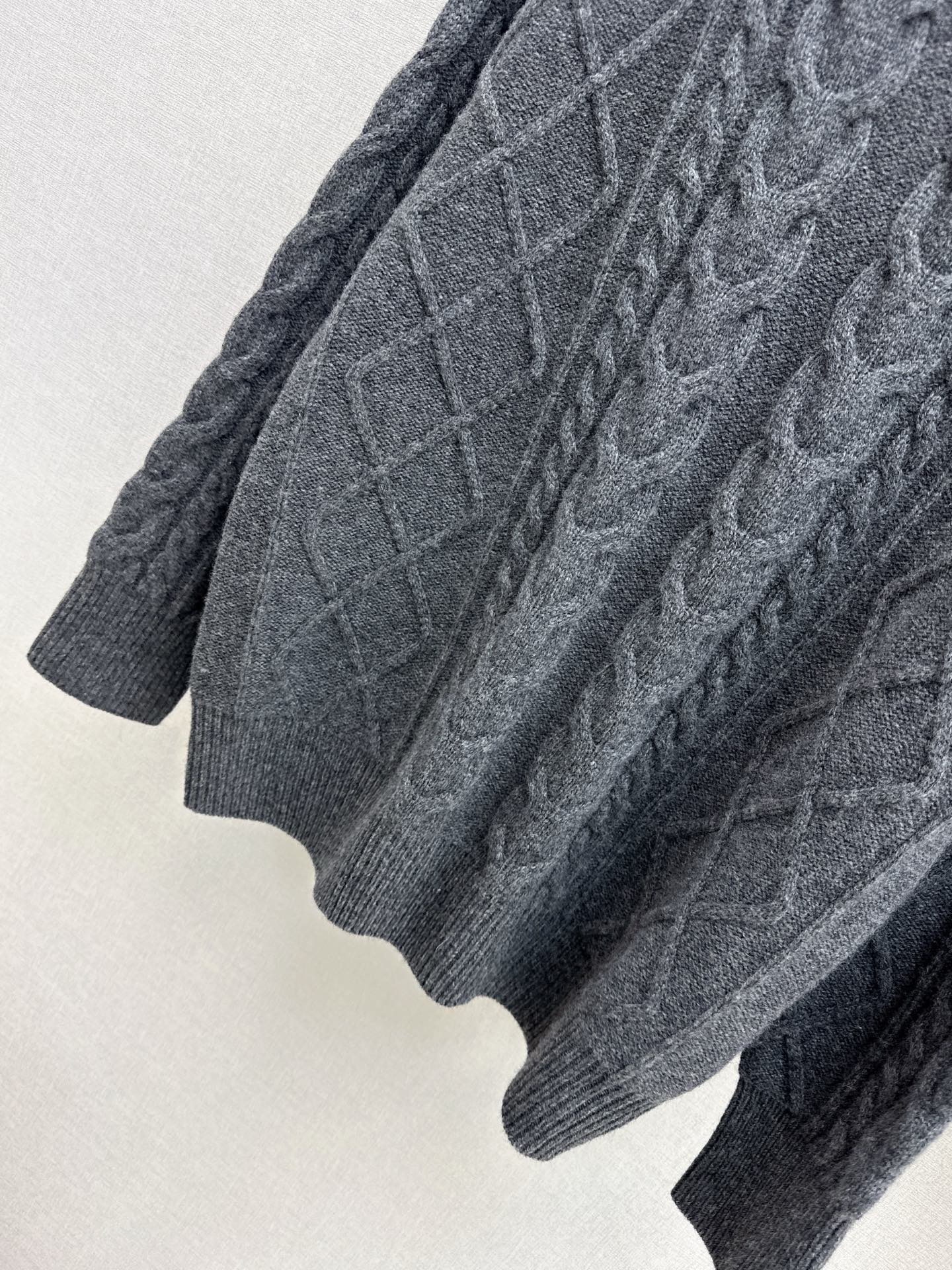 Max 26ss outfit sets sweater skirts