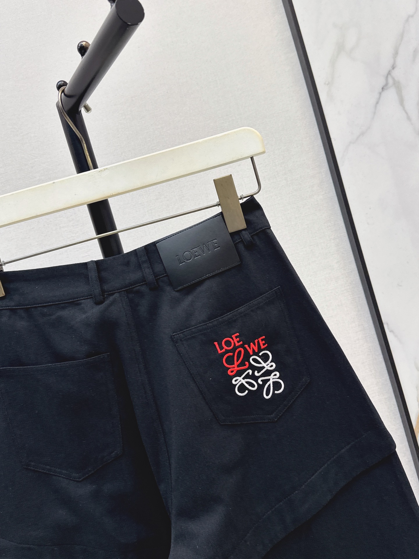 Loe 26sas embroidery pants