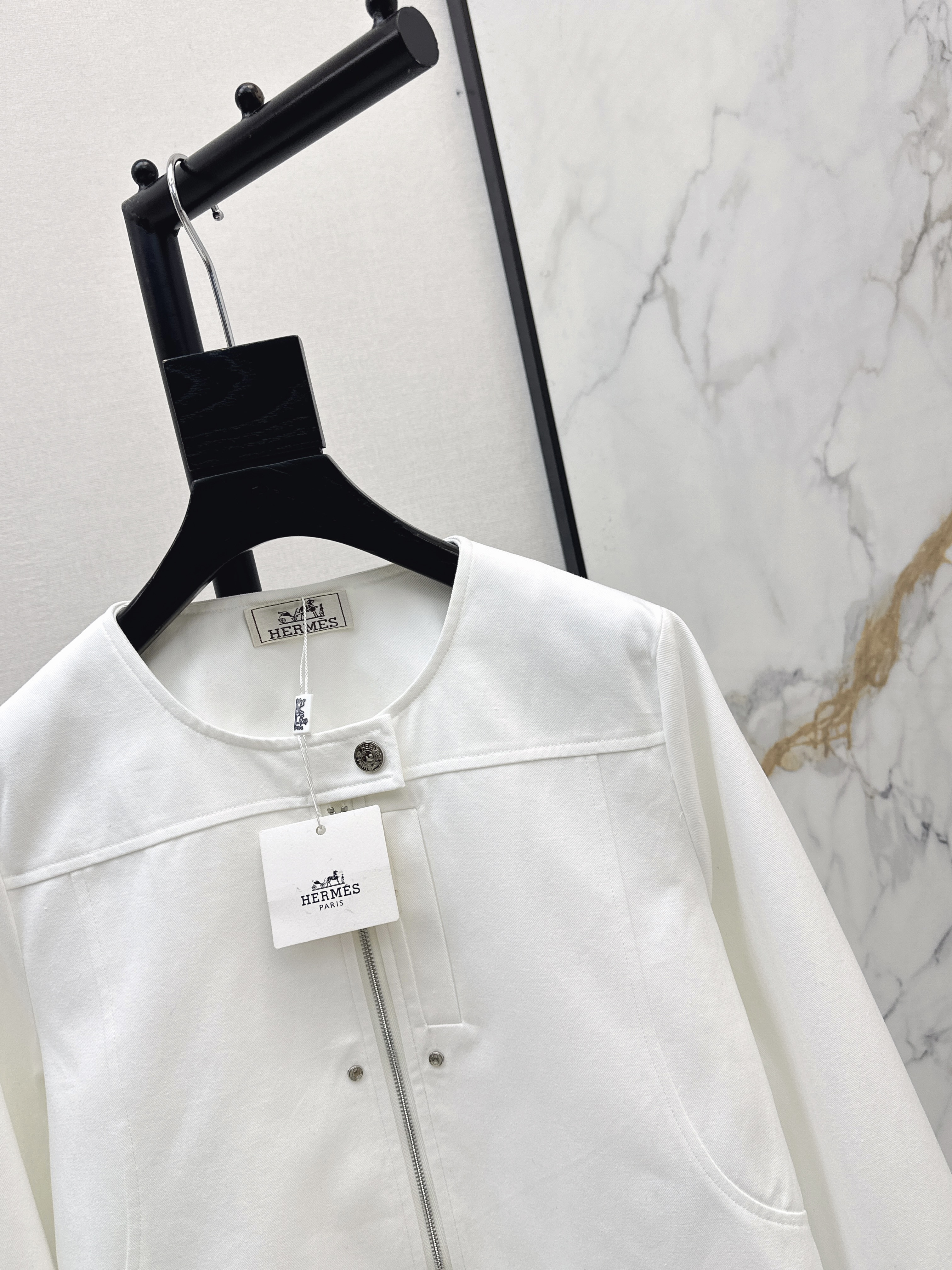 Her 26ss zip-up jacket