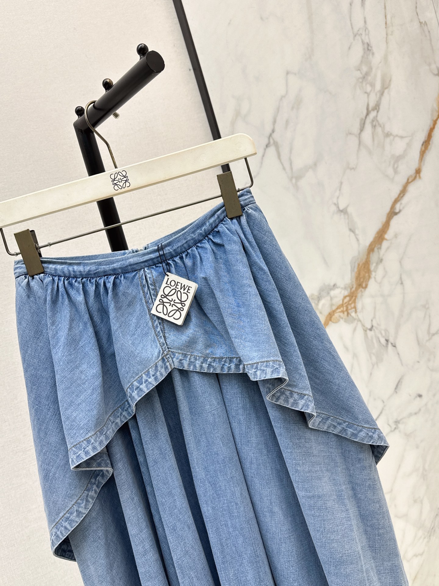 Loe 26ss asymmetrical ruffle denim skirt
