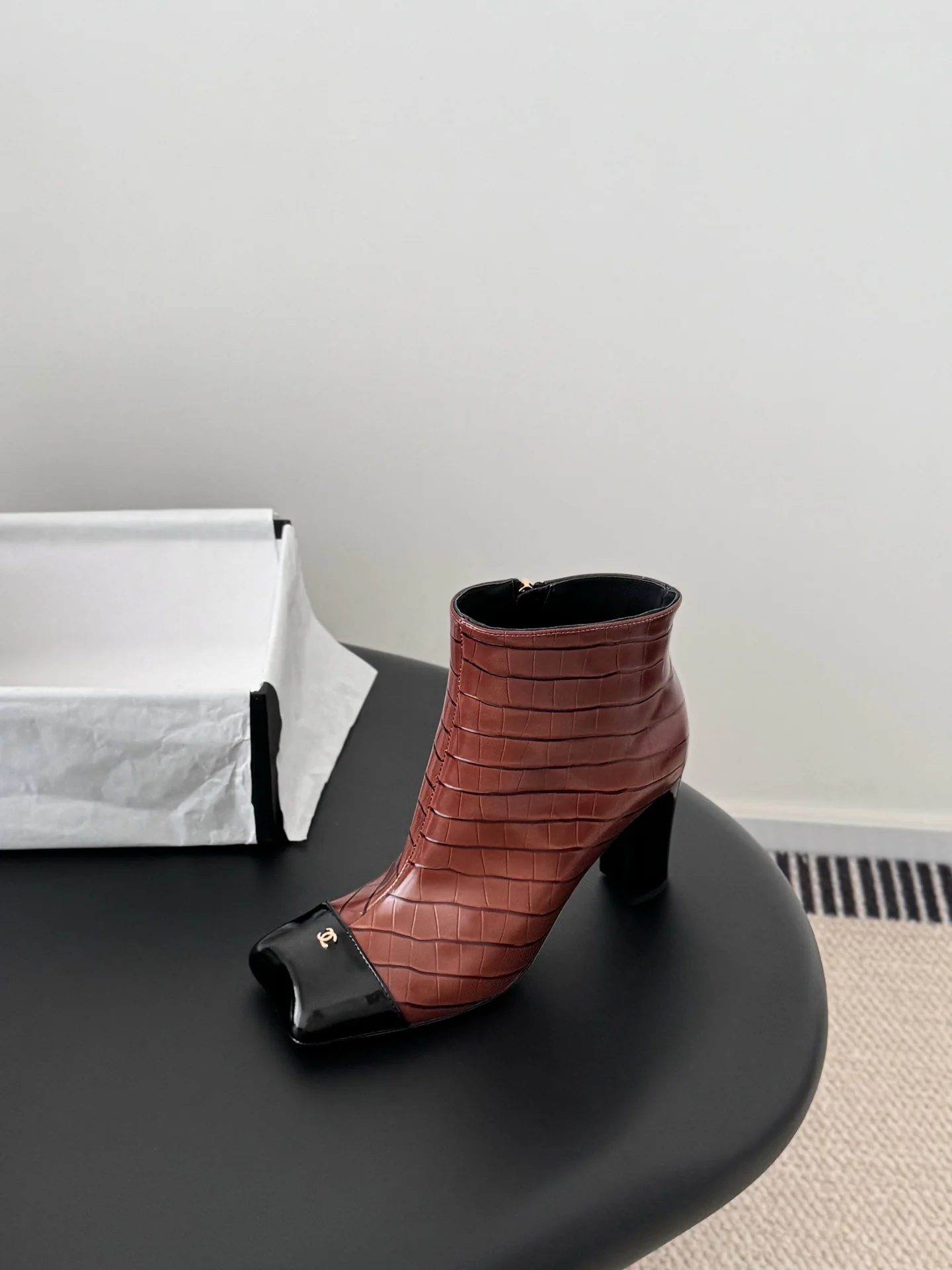 Chan 26ss ankle boots