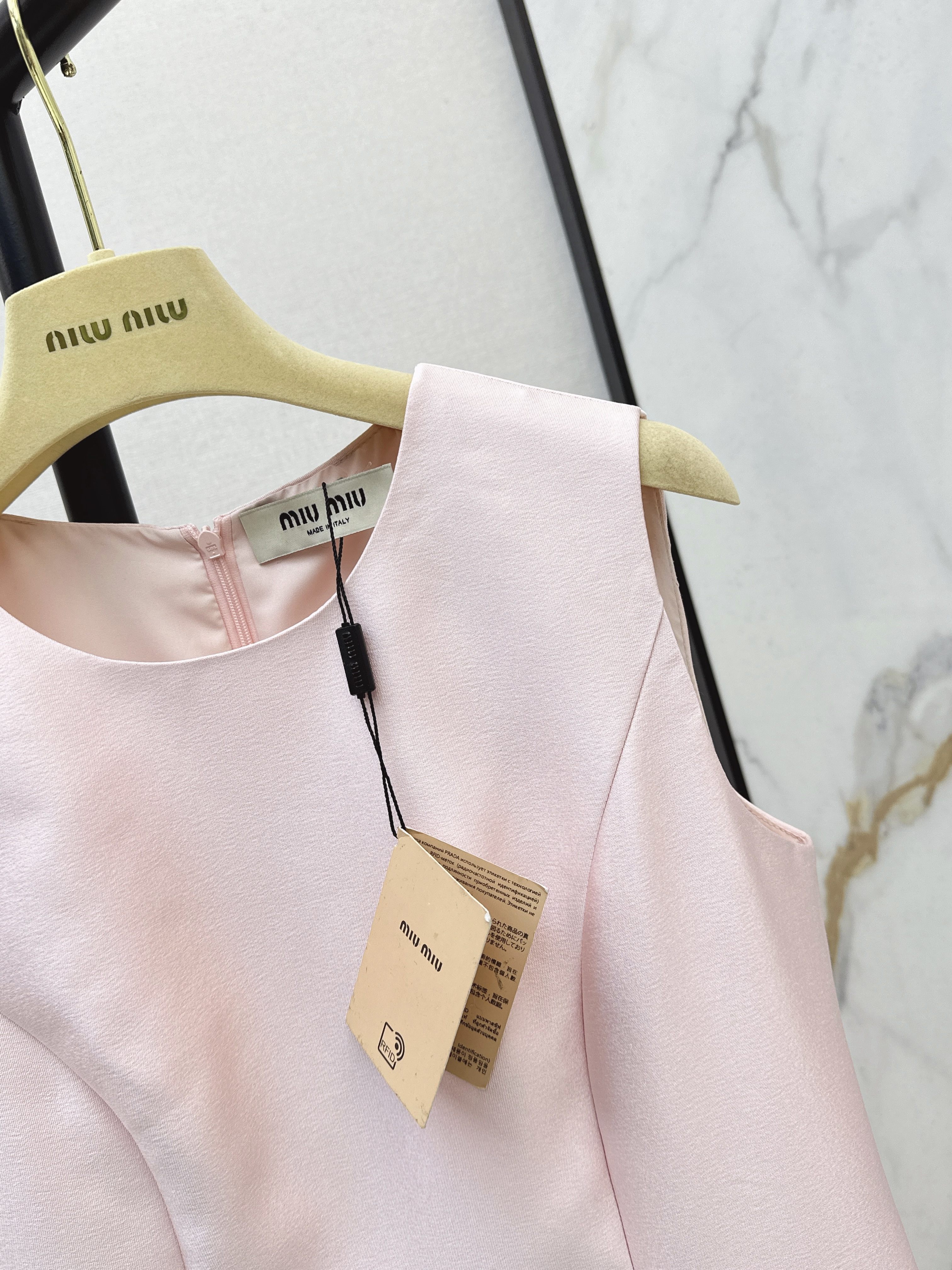 Miu 26ss rhinestone sleeveless dress