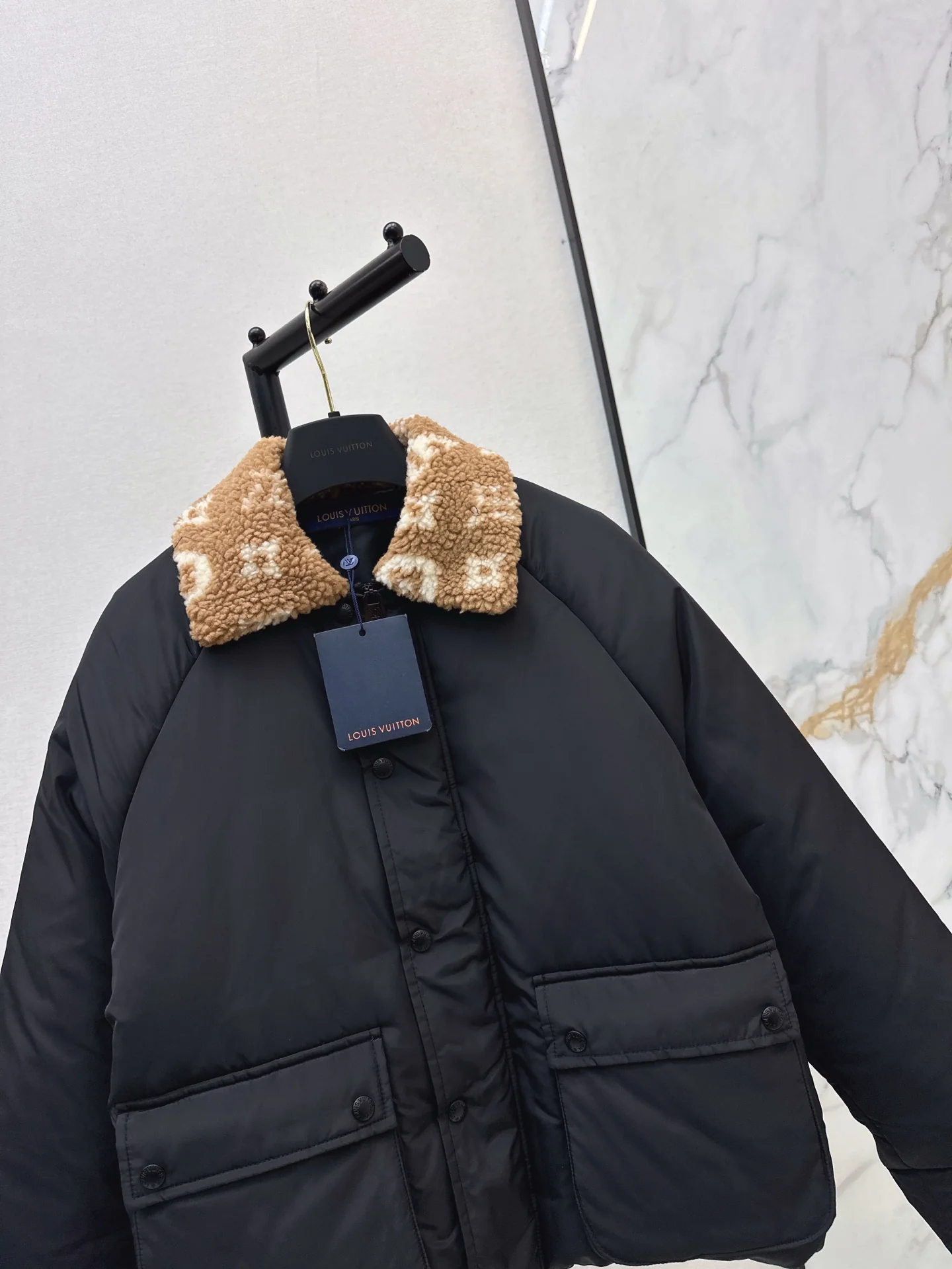 Louis 25fw padded jacket