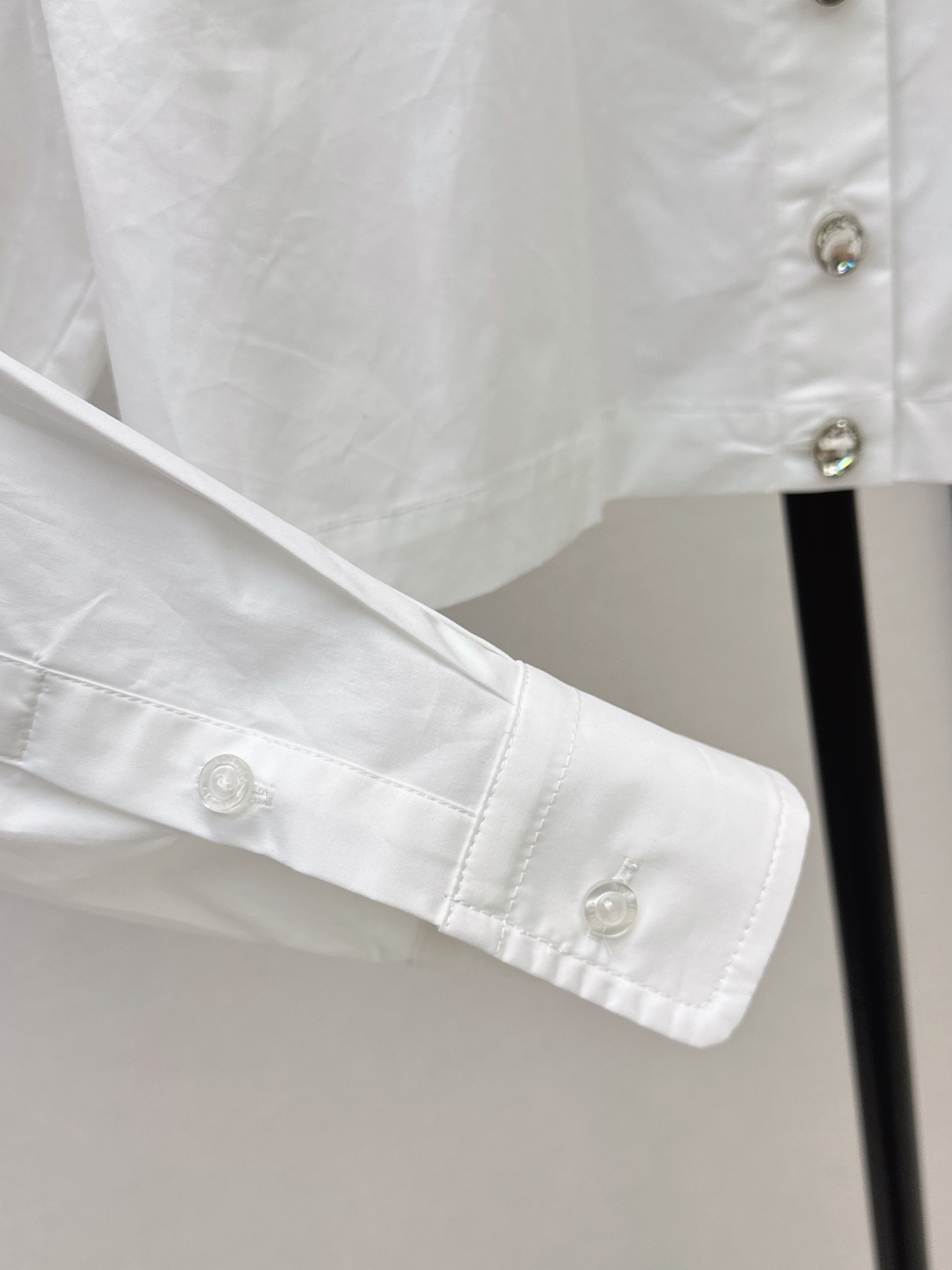Loui 26ss bow cropped shirt