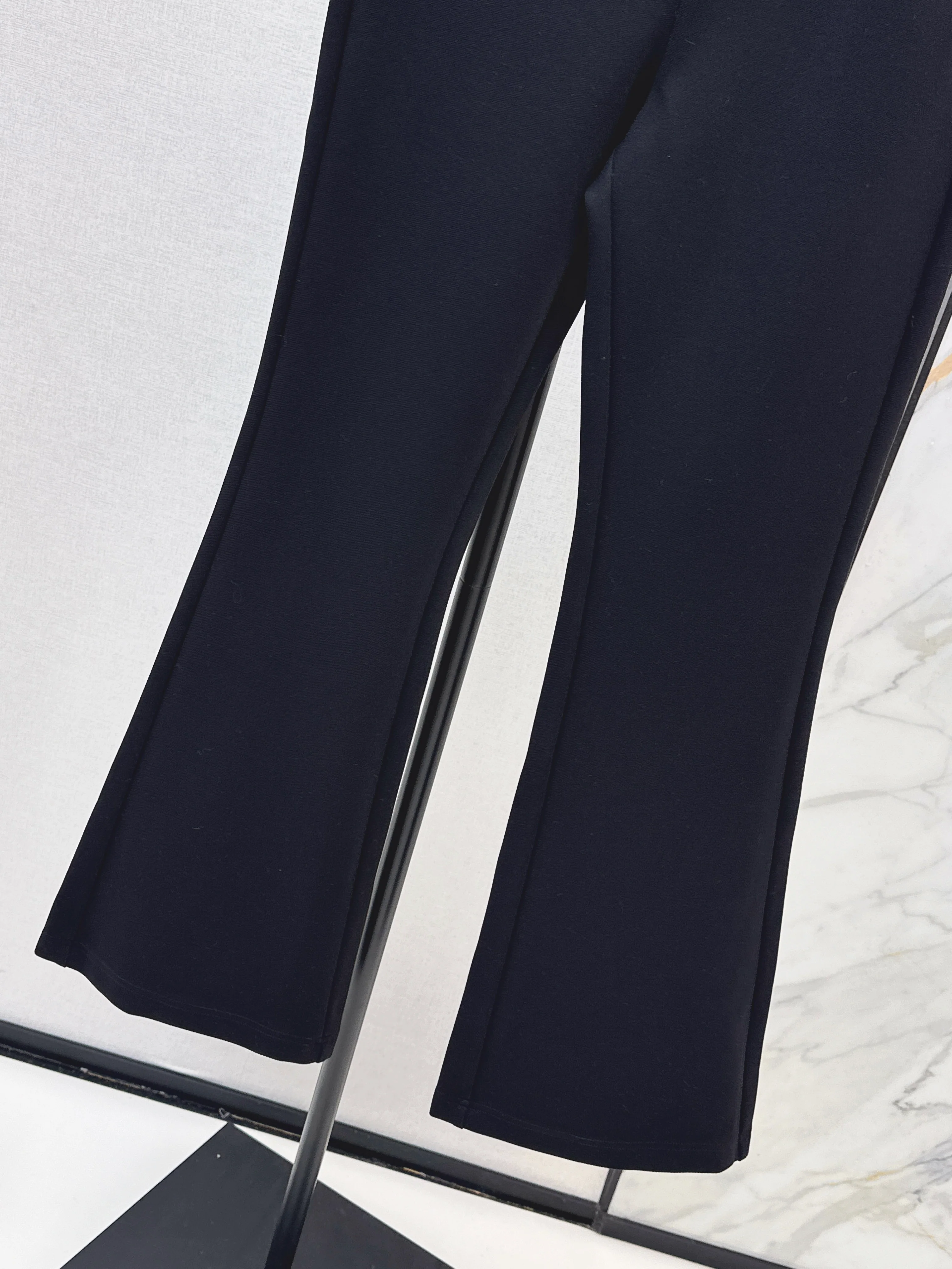 Loe 26ss flared pants