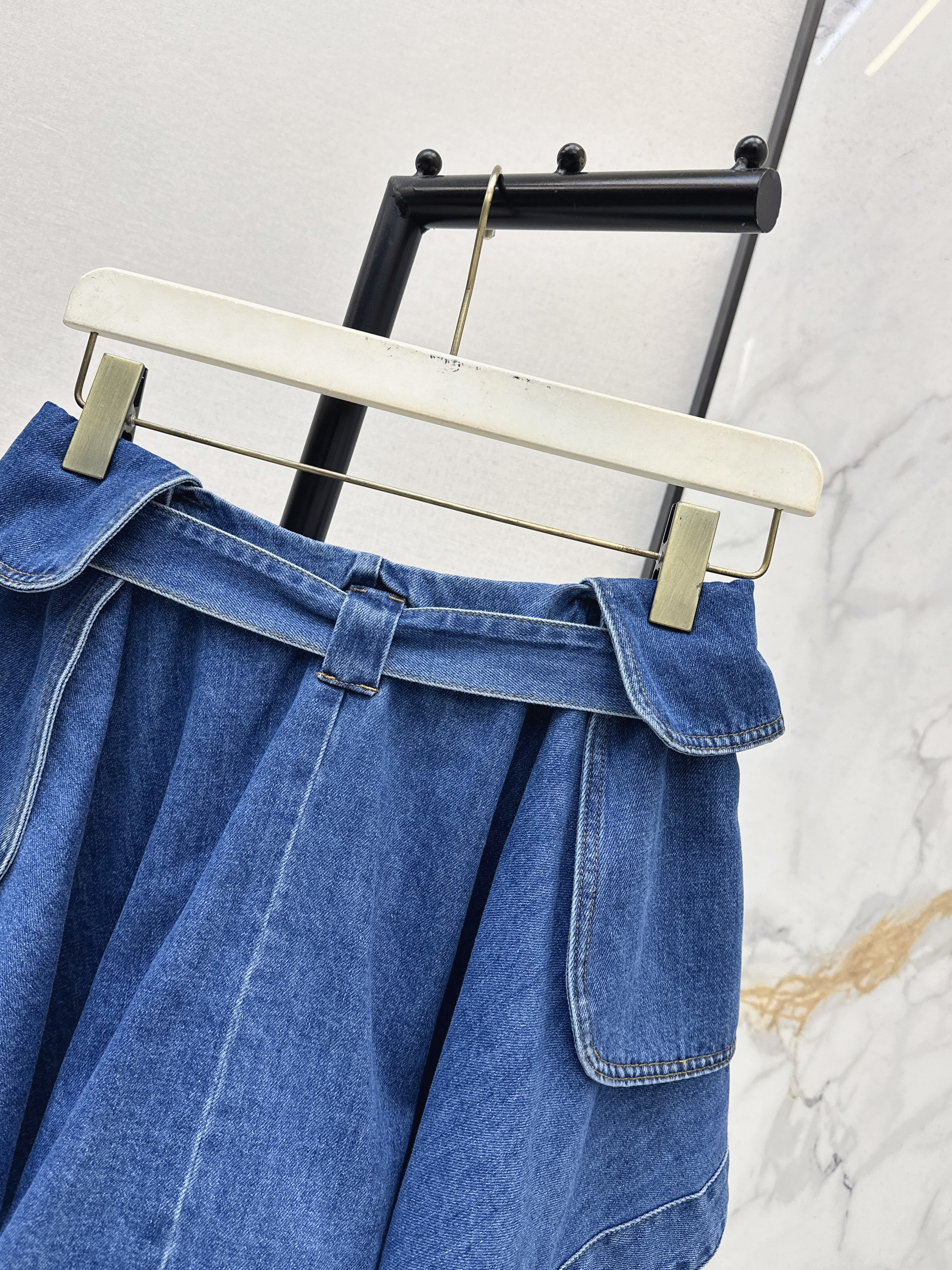 Loe 26ss denim skirt