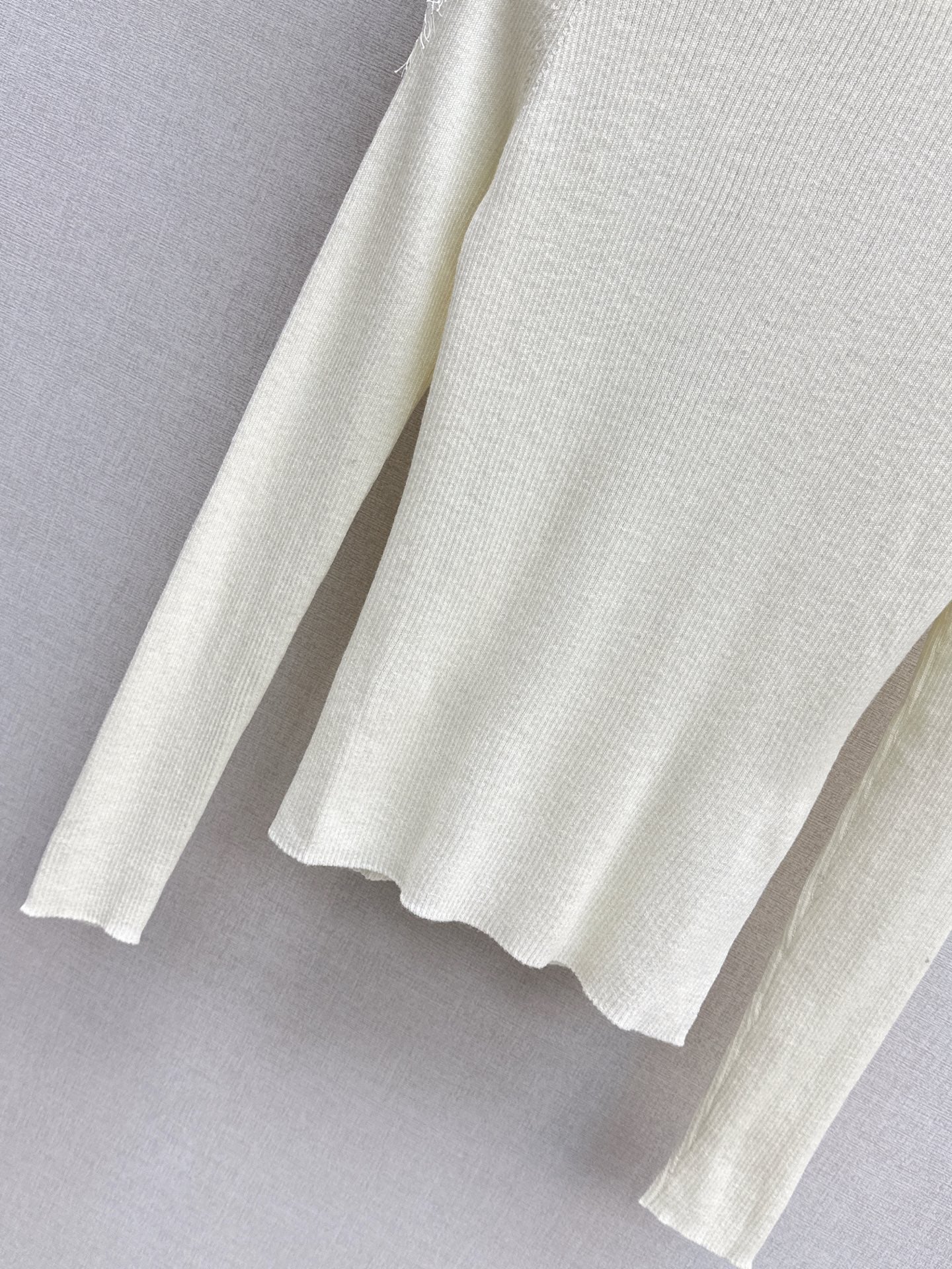 ES 25fw lace sweater