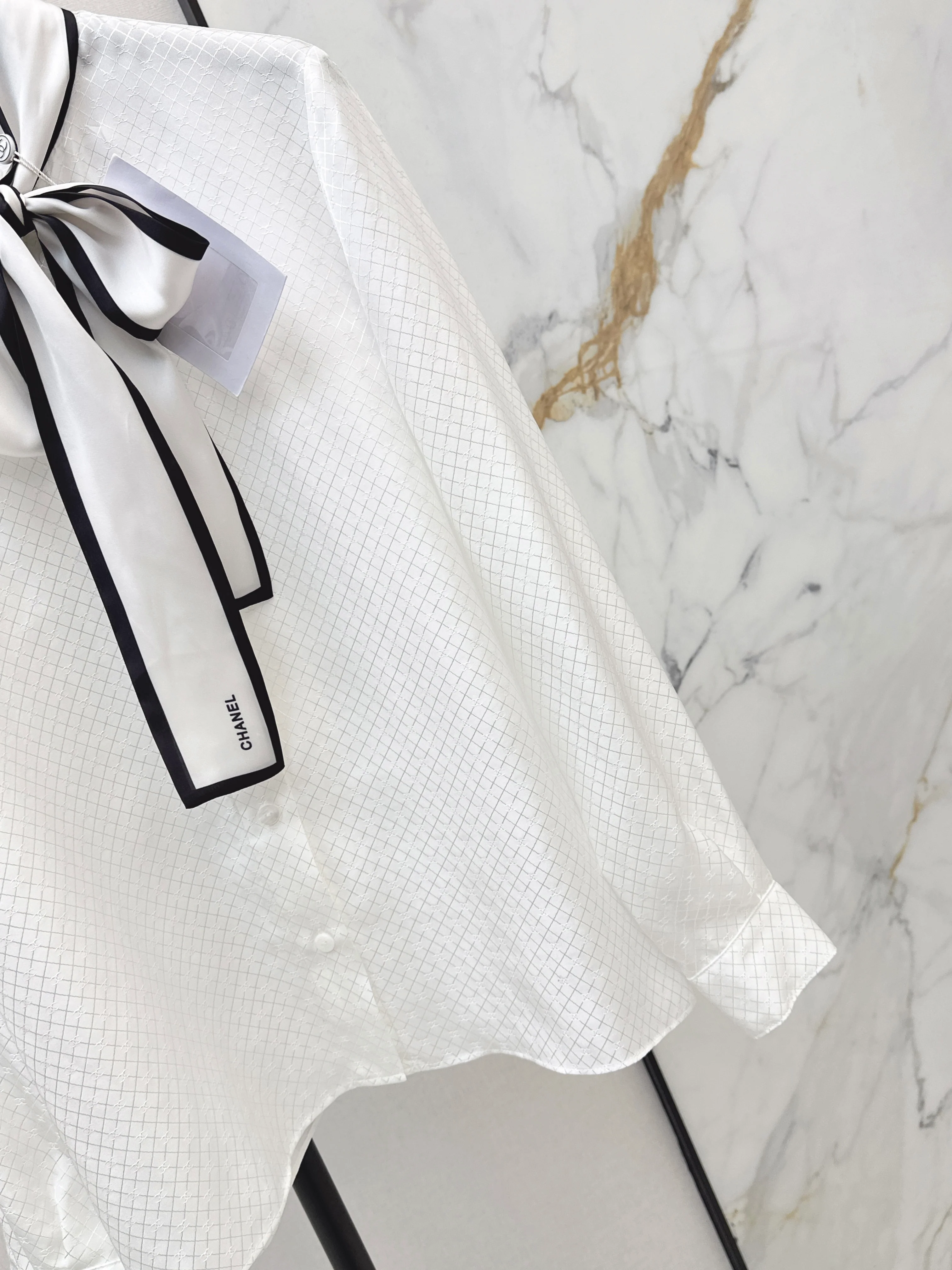 Chan 26ss silk tie-neck shirts