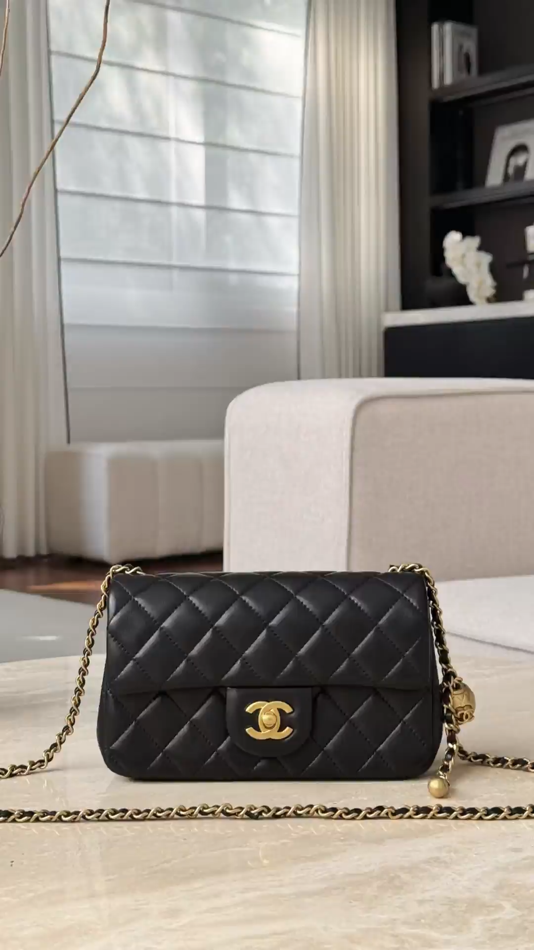 Chan 26ss flap chain bag with gold-tone hardwave