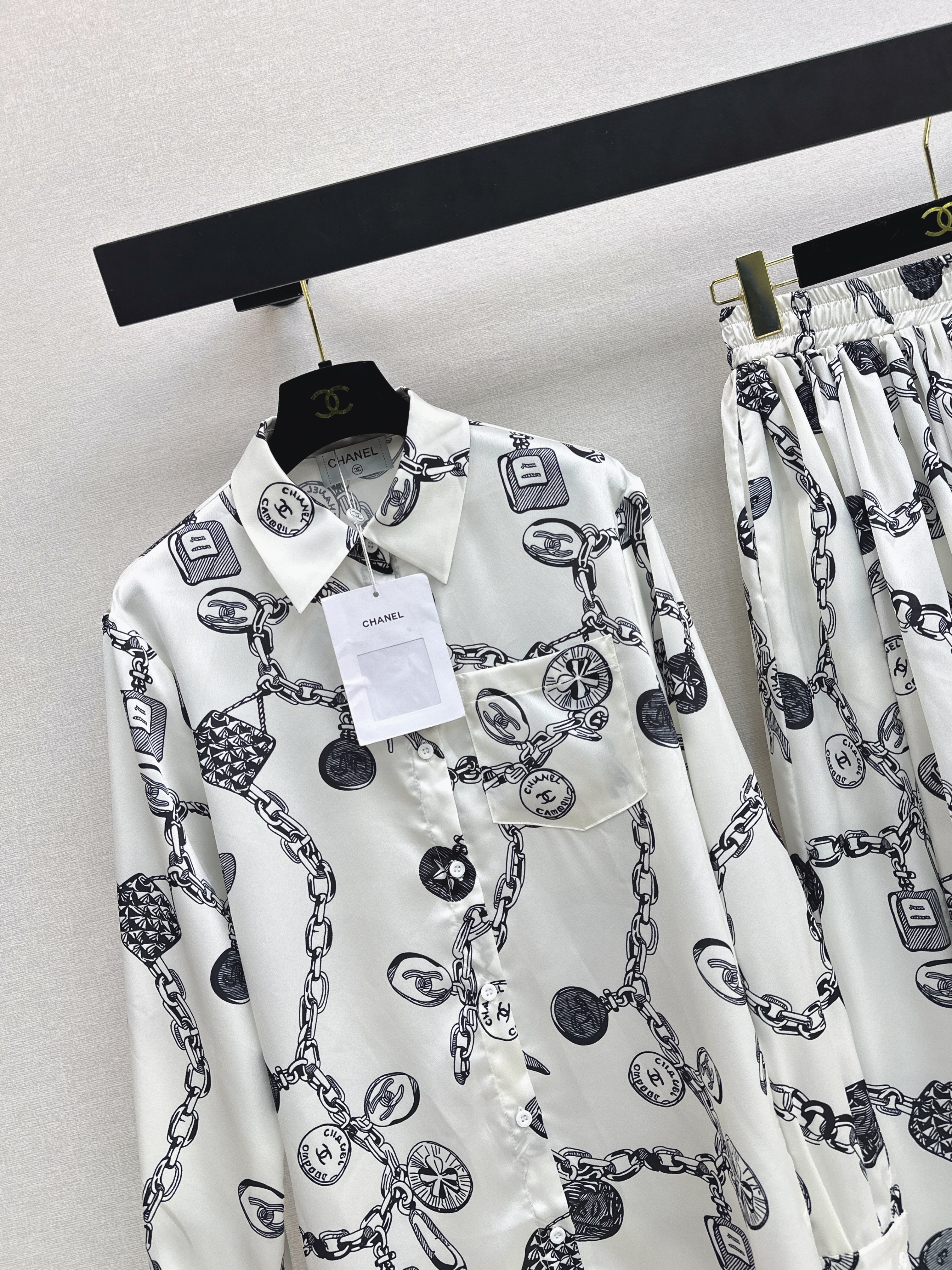 Chan 26ss print shirt pleated skirt set