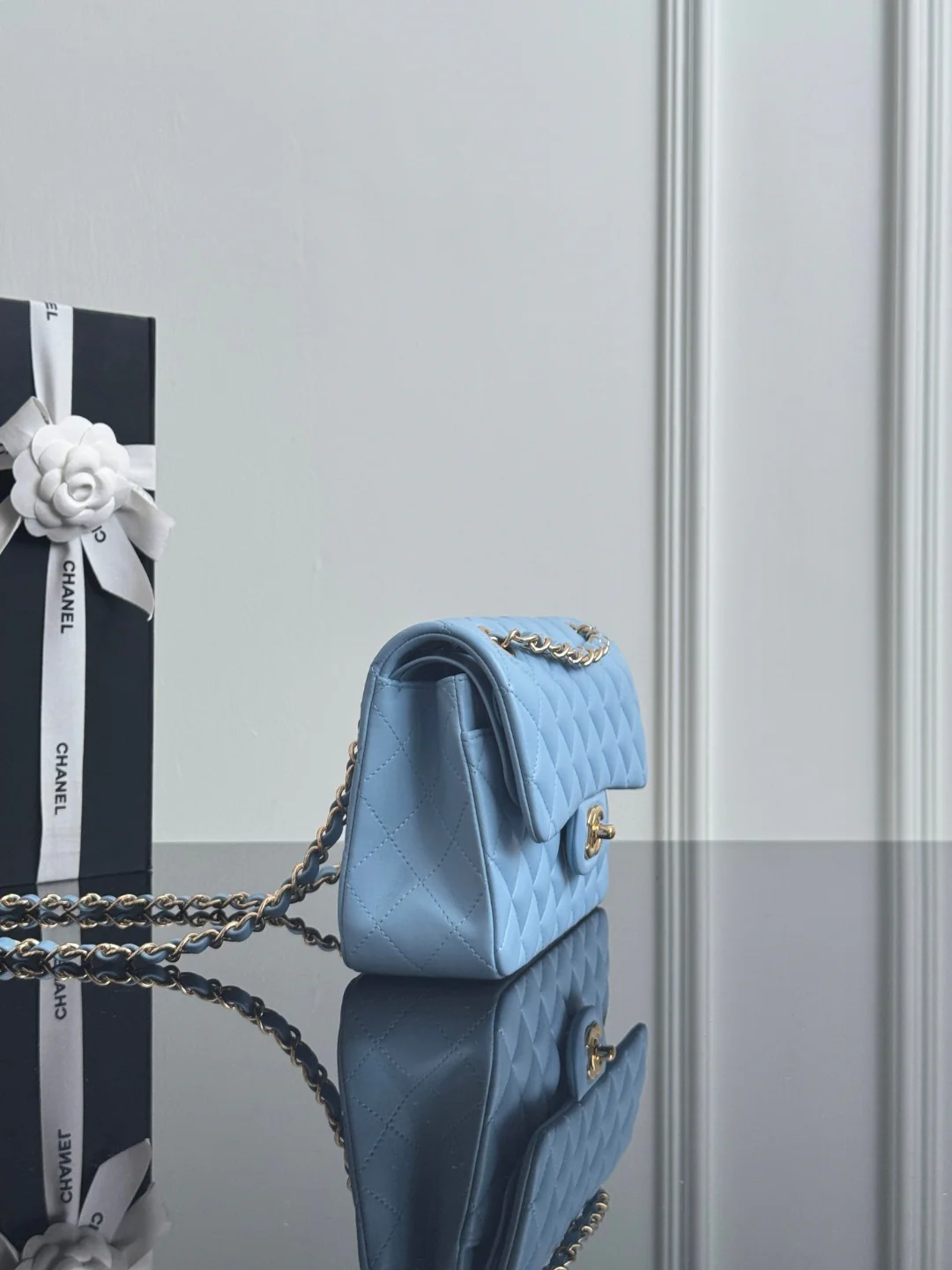 Chan cf23 chain shoulder bag