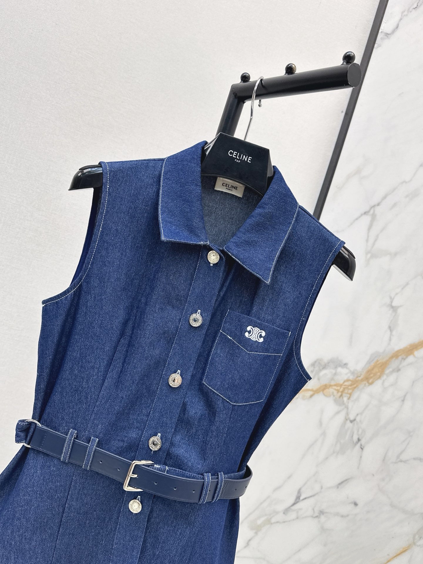 Celi 26ss sleeveless belted denim shirt