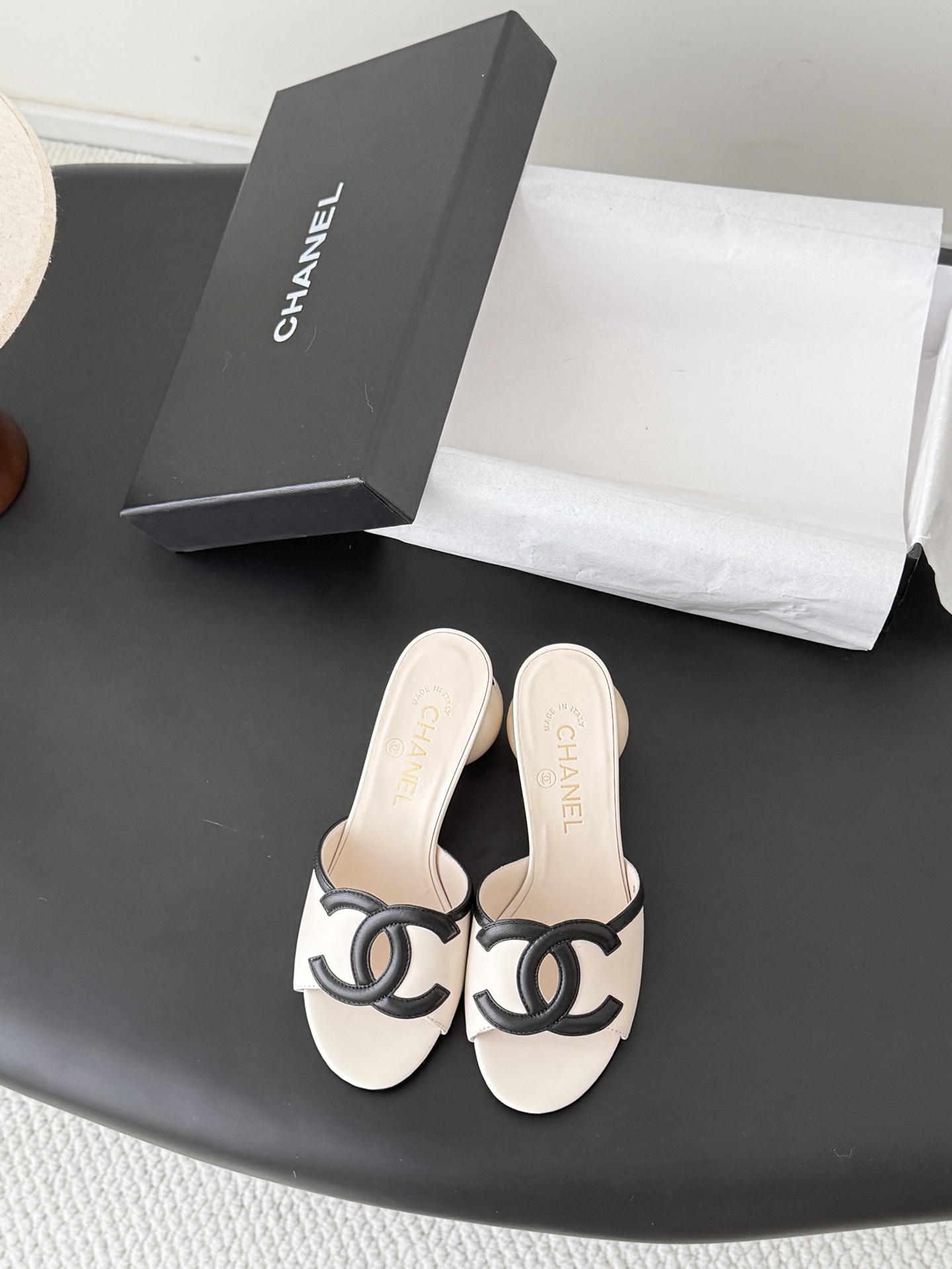 Chan 26p chunky heel