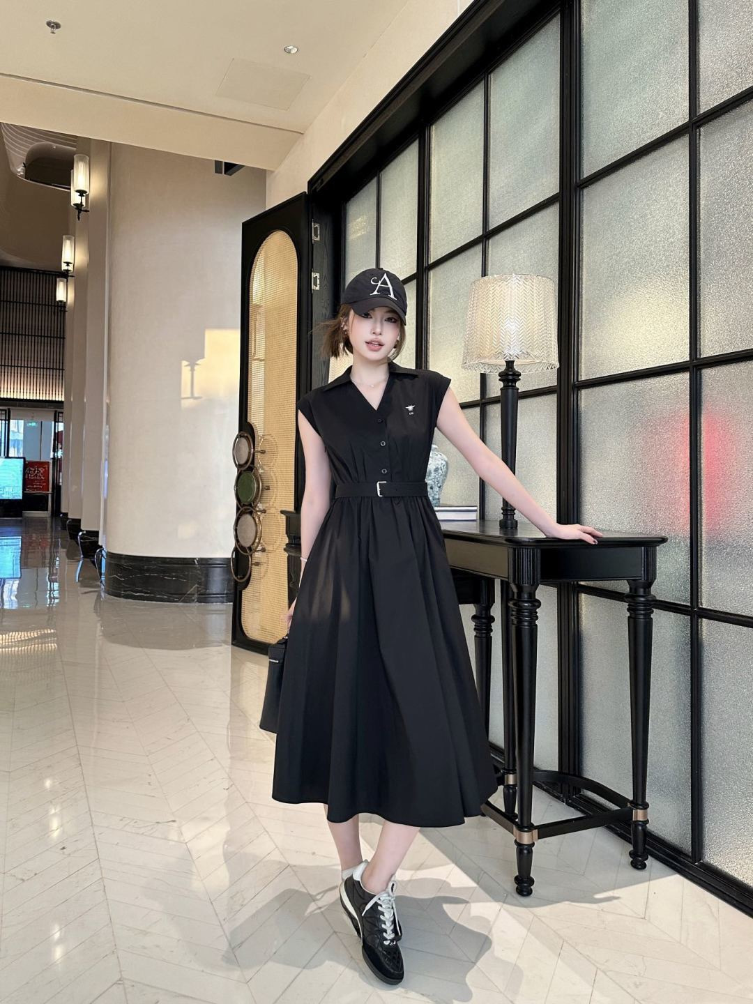 CD 26ss bee embroidery dress