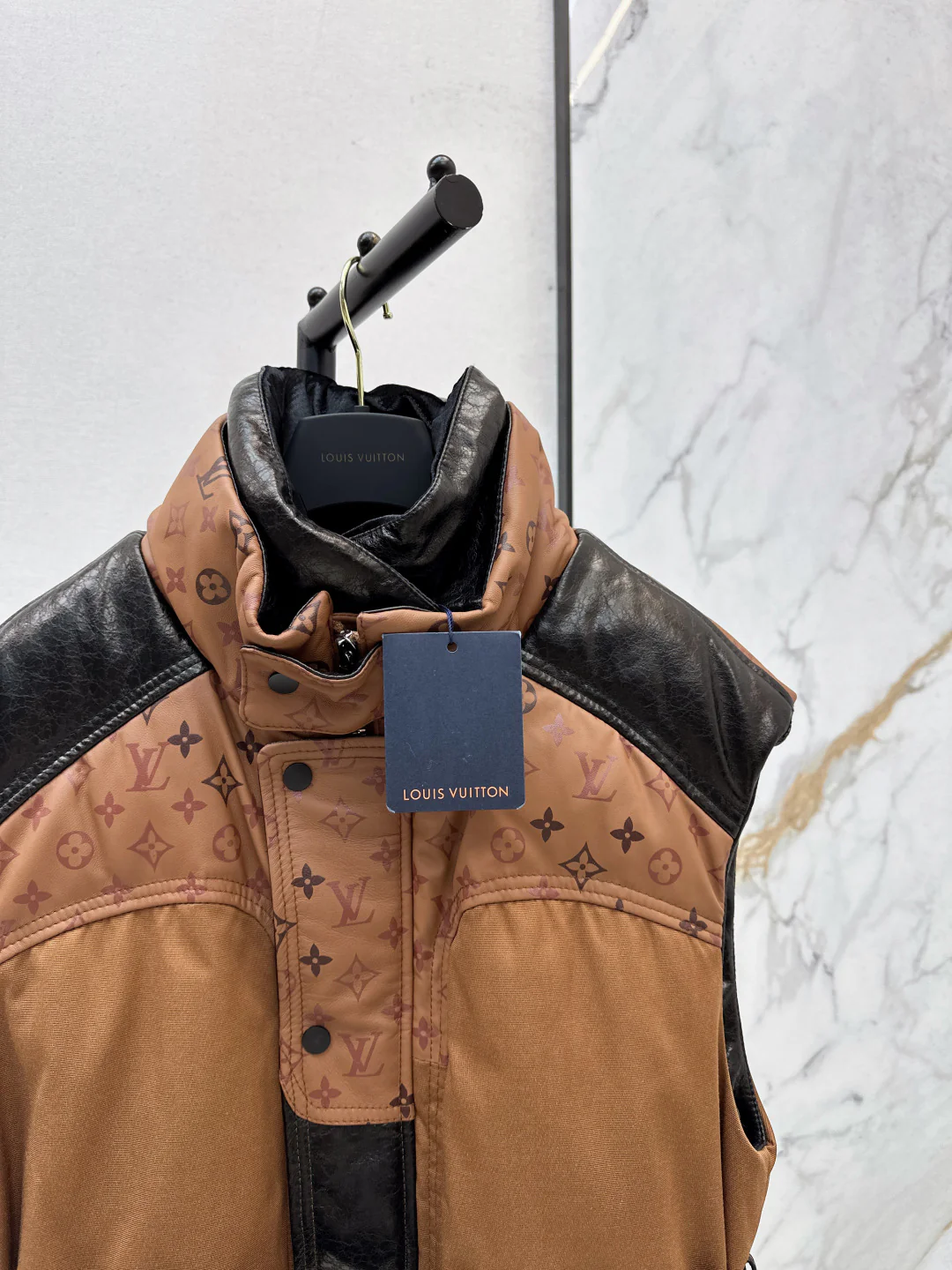 Loui 25fw sheepskin down vest