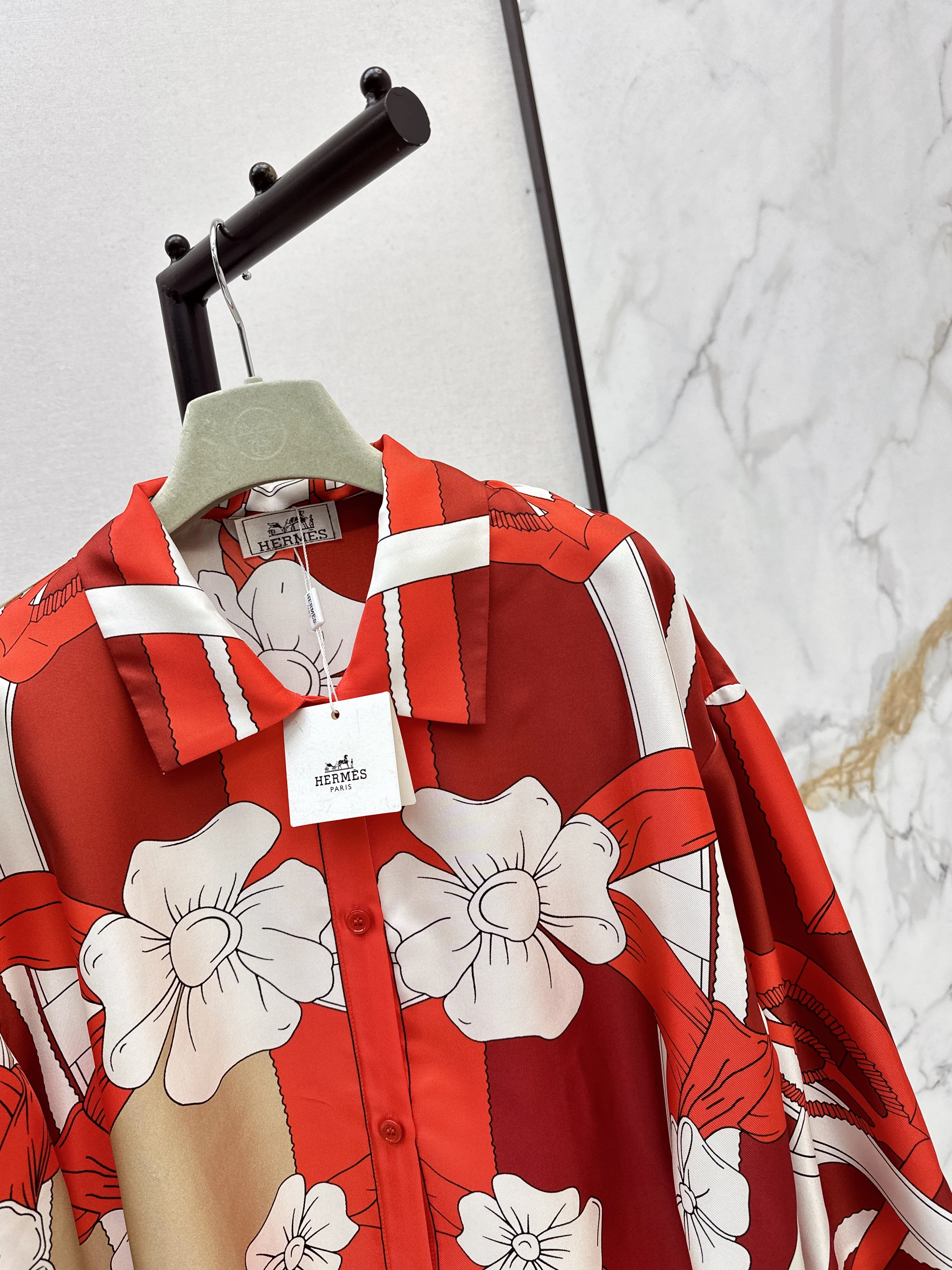 Herm 26ss floral print shirts