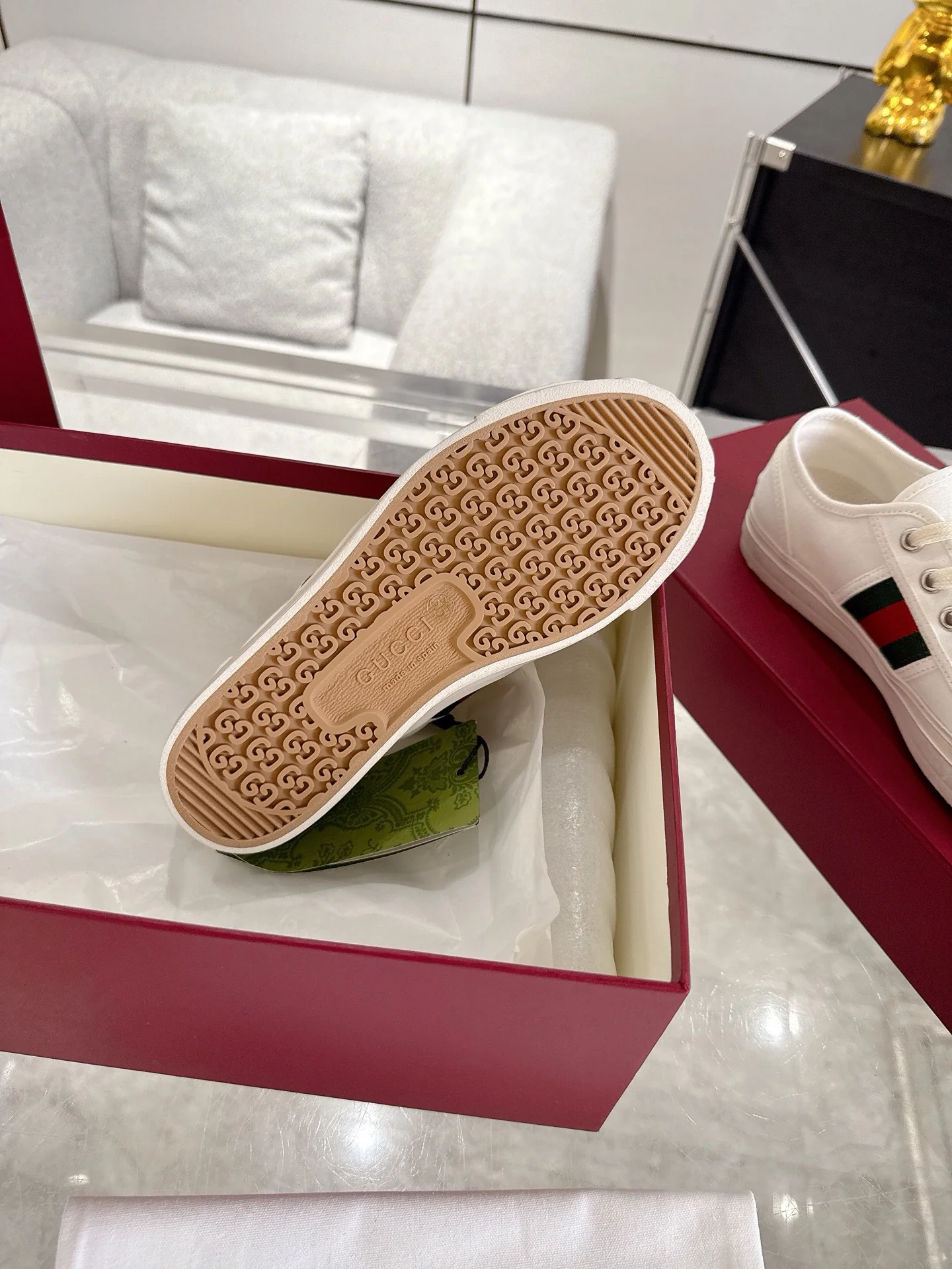 Guc sneakers
