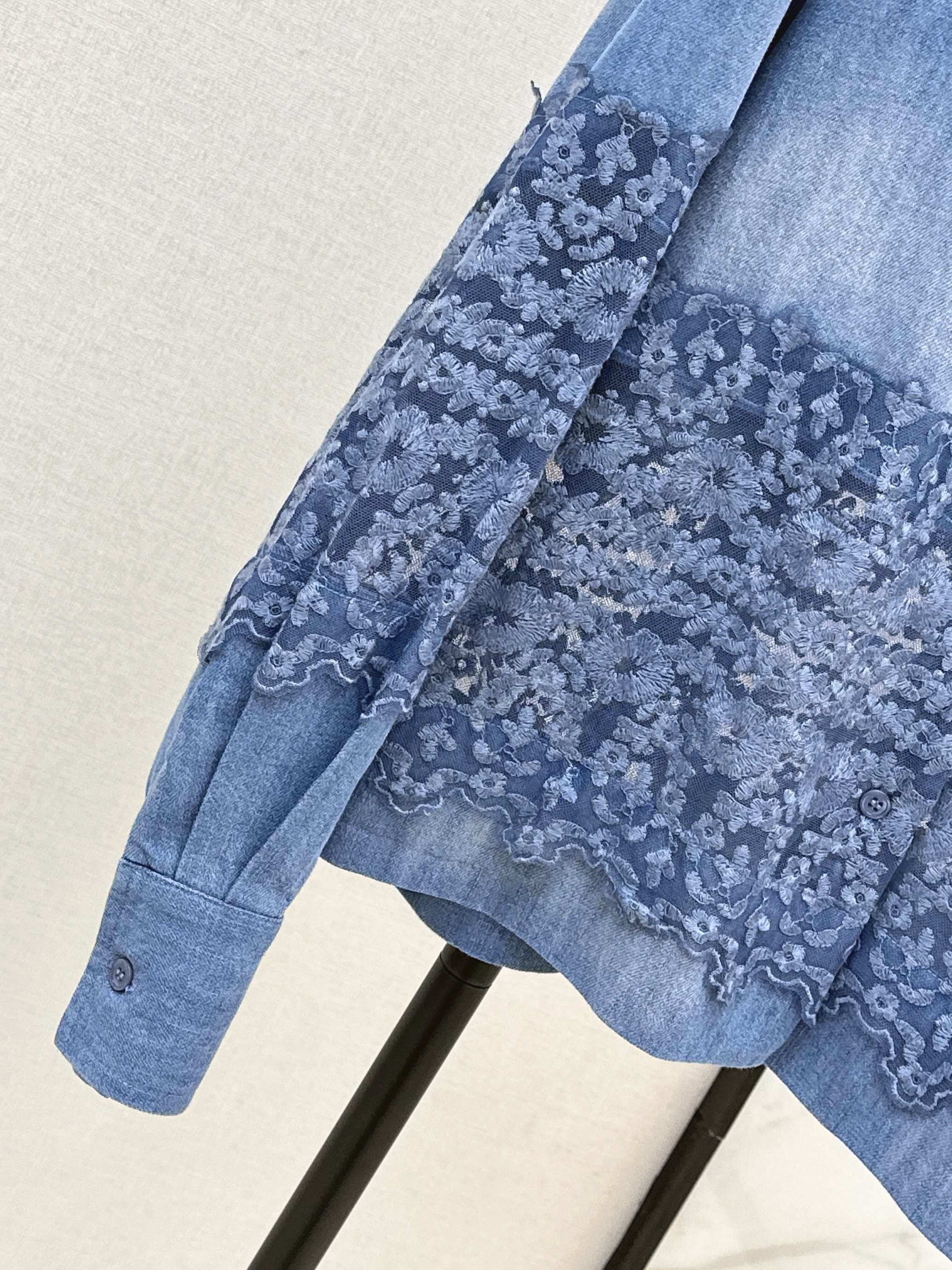 ES 26ss embroidery denim shirt