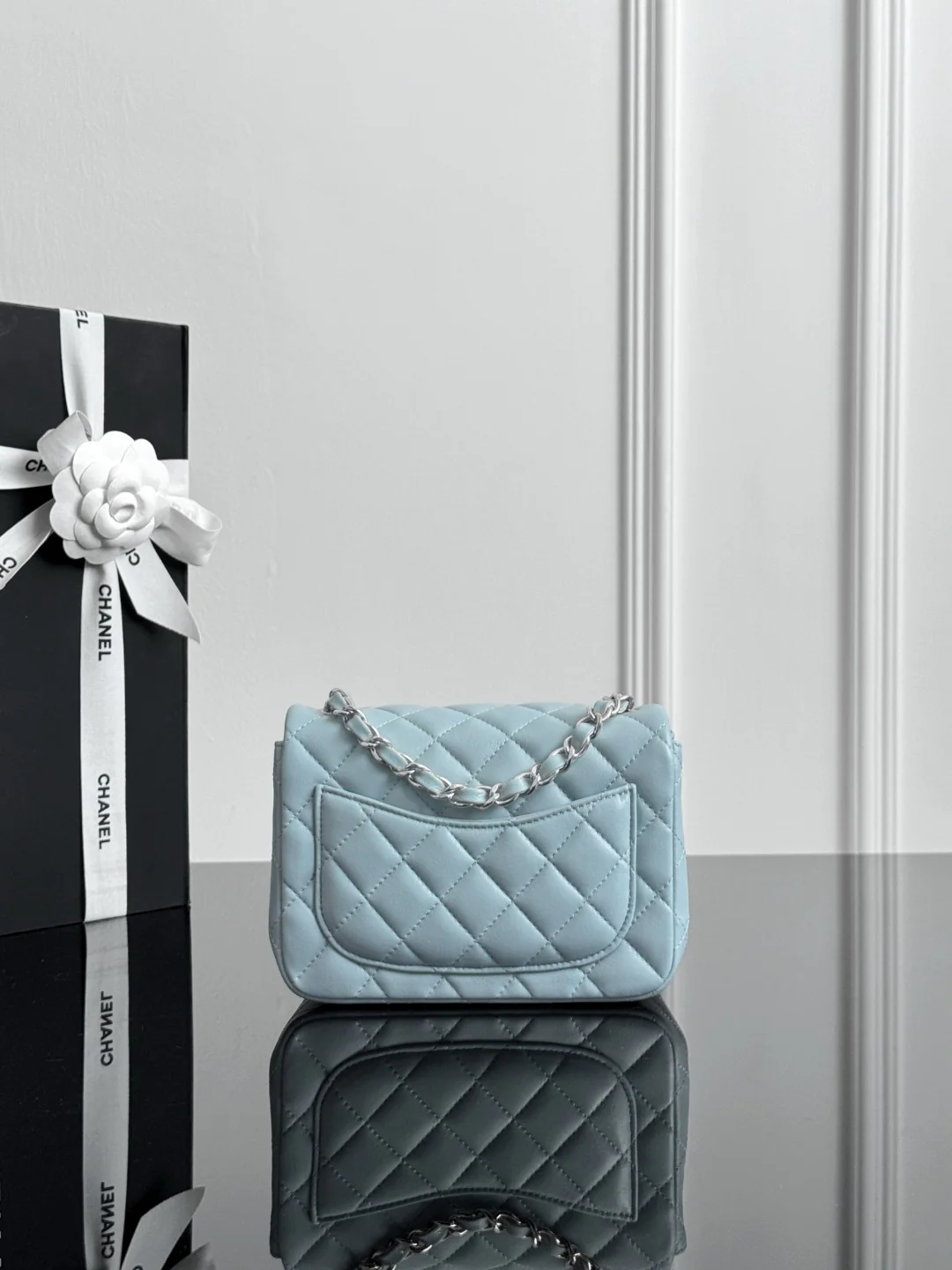 Chan cf17 chain shoulder bag