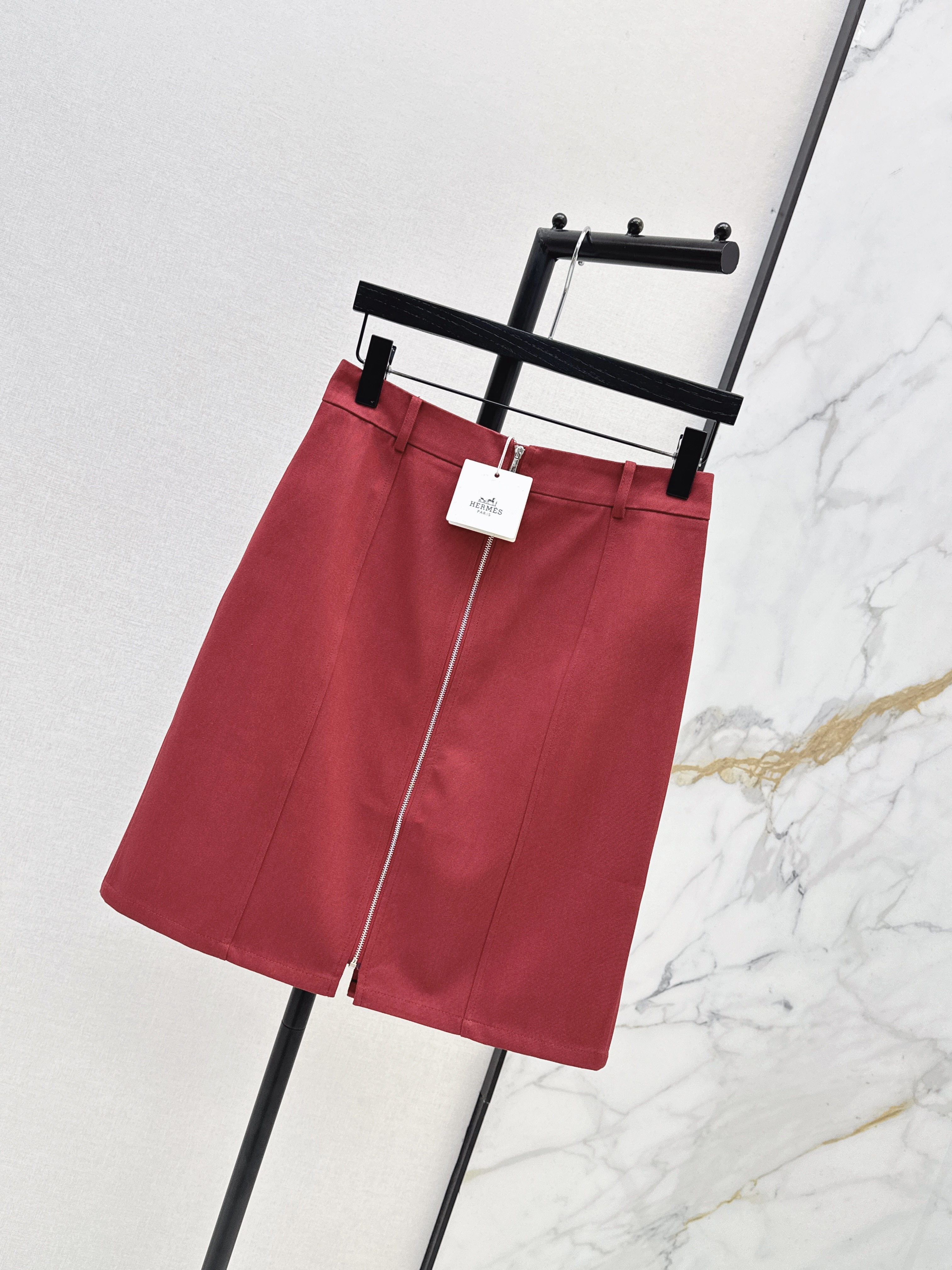 Her 26ss zip-up skirt