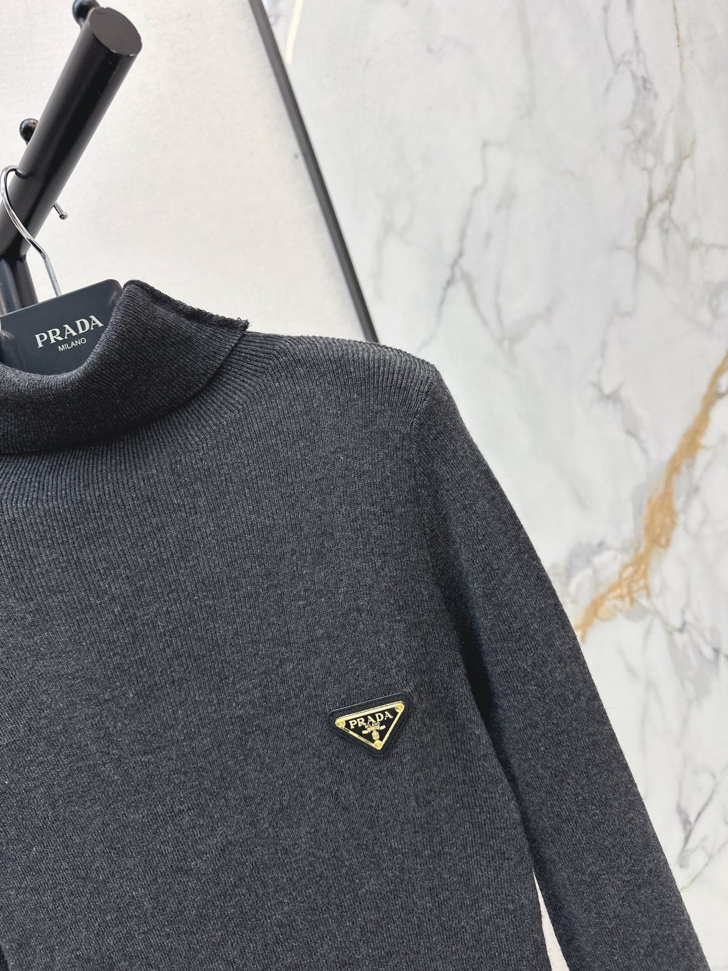 Pra 25fw base layer