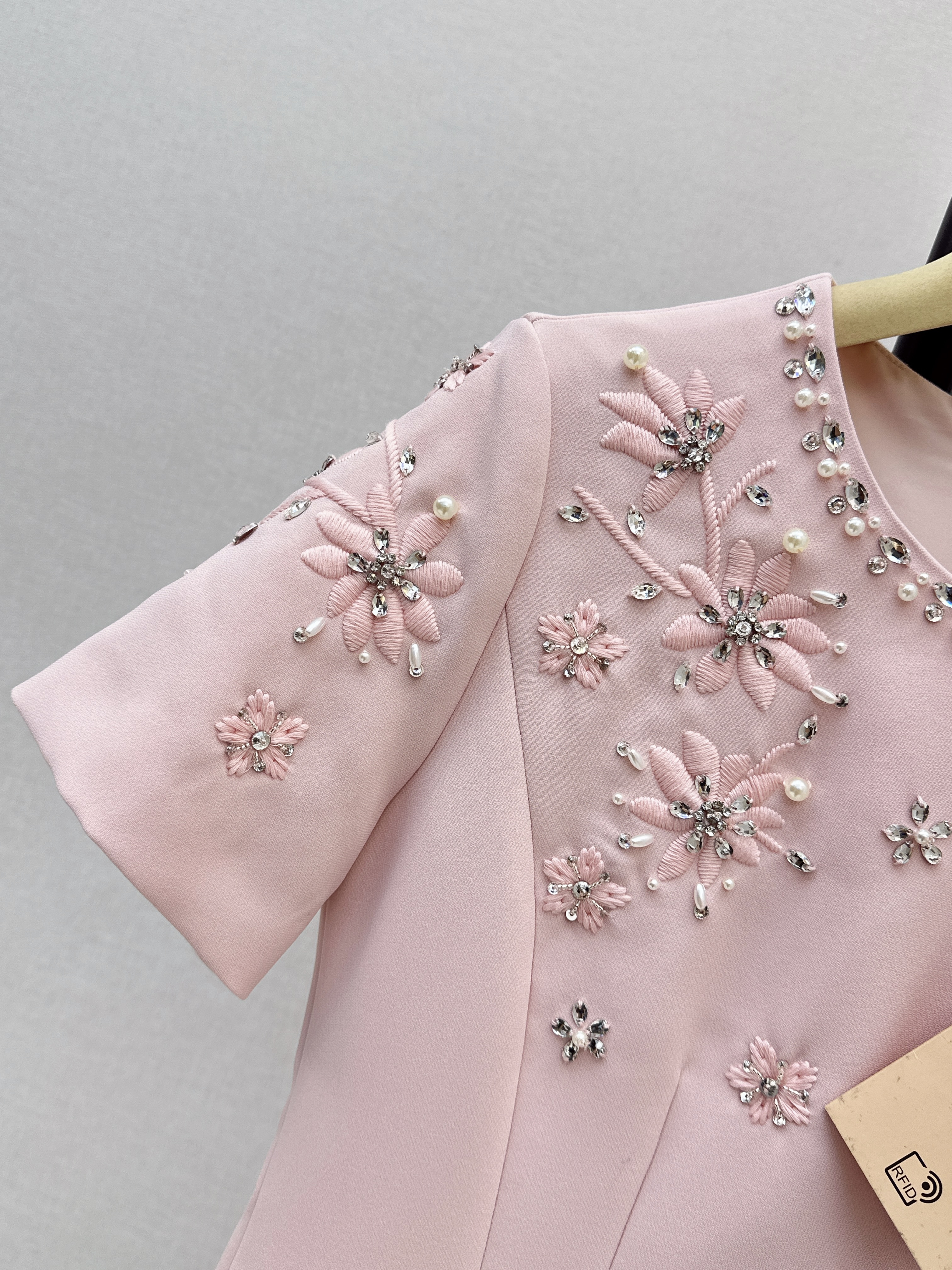 Miu 26ss embroidery dress