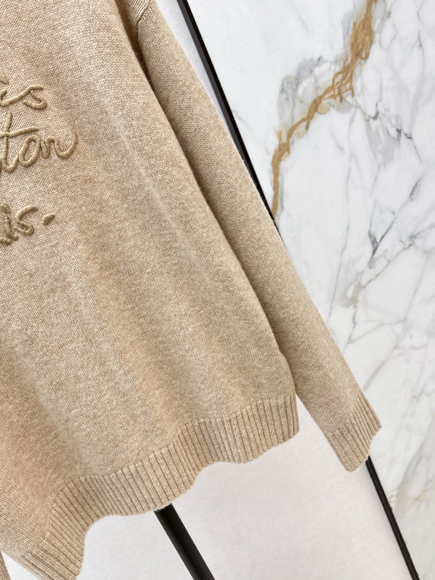 Louis 26ss embroidery cashmere sweater