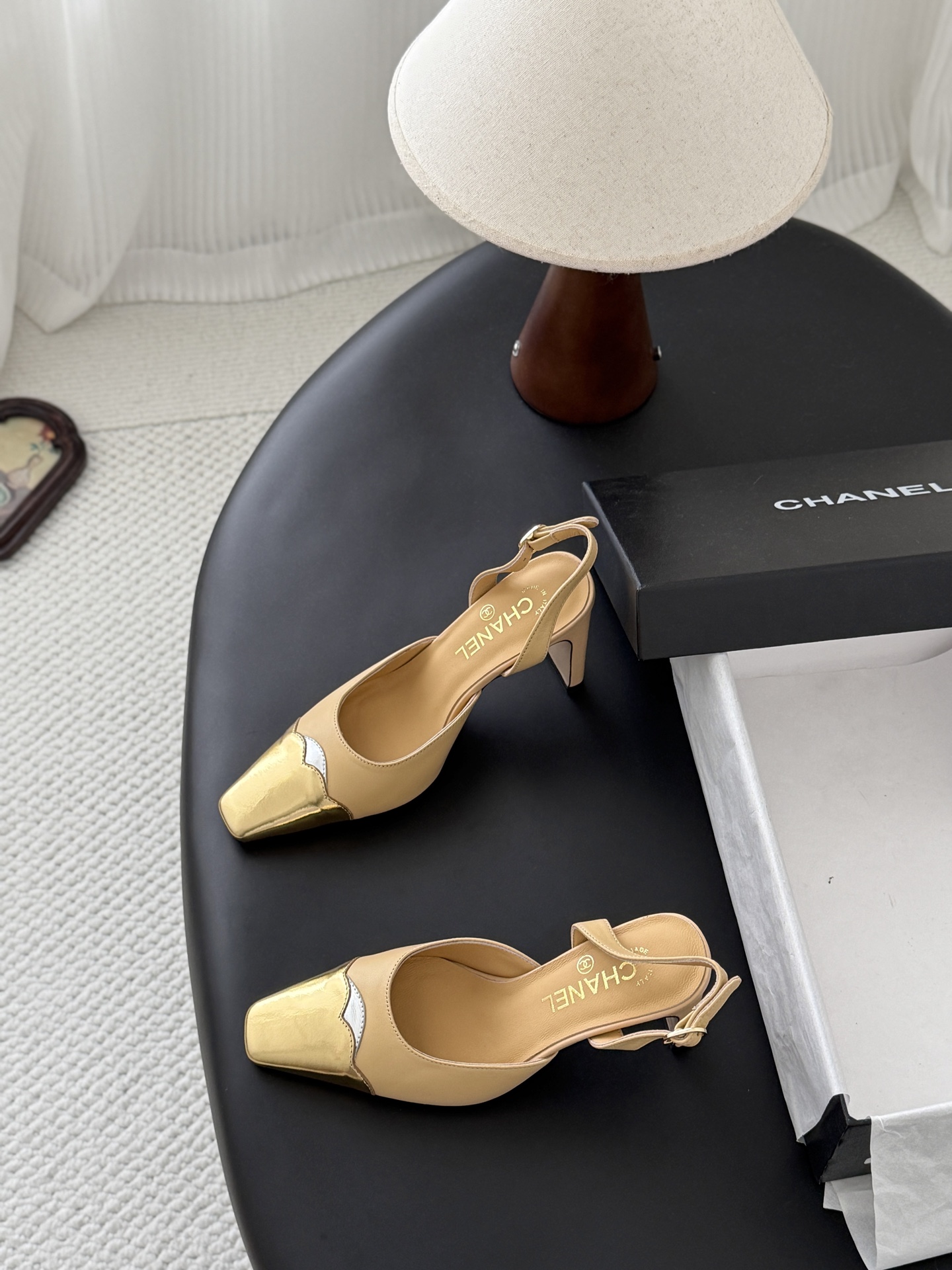 Chan 26P gold cap toe slingback heels