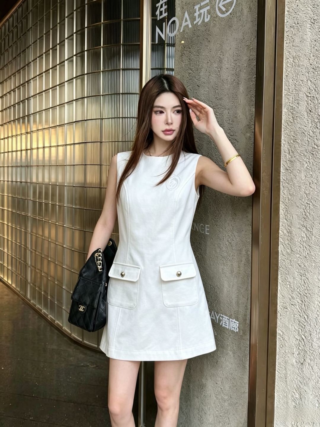 CD 26ss embroidery sleeveless dress