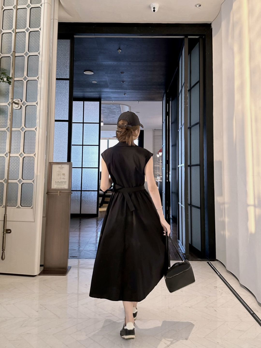 CD 26ss bee embroidery dress