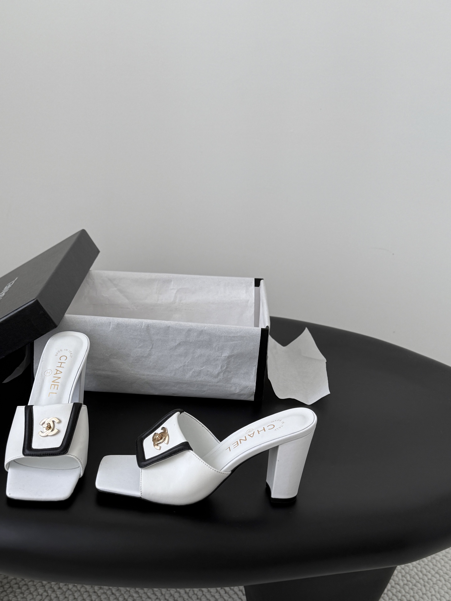 Chan 26C mule block heel