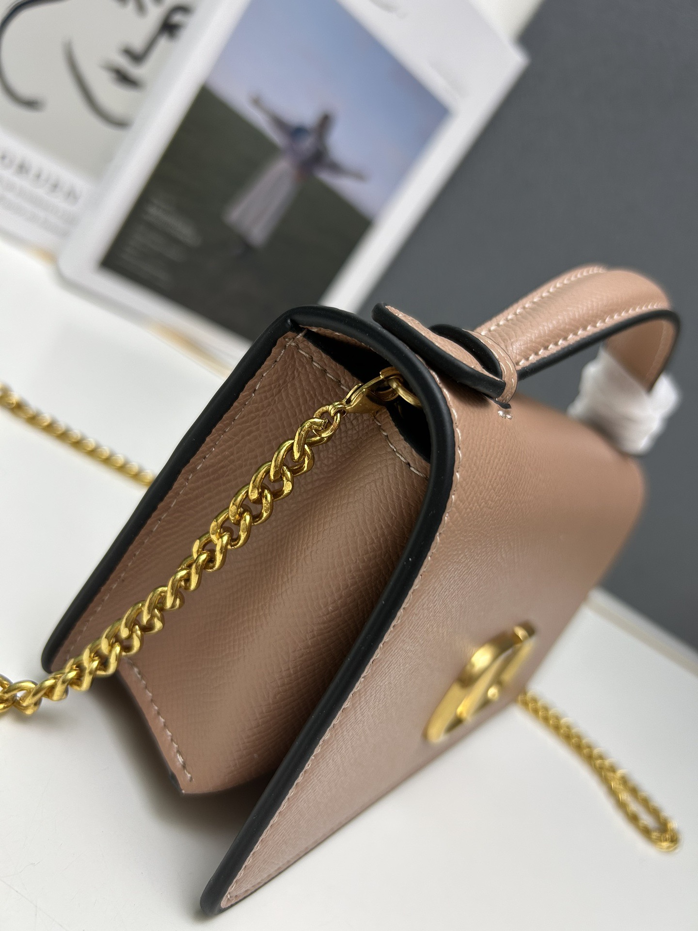 Valenti 26ss garavani vring bag