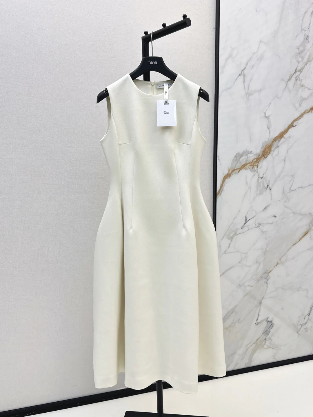 CD 25fw sleeveless dress