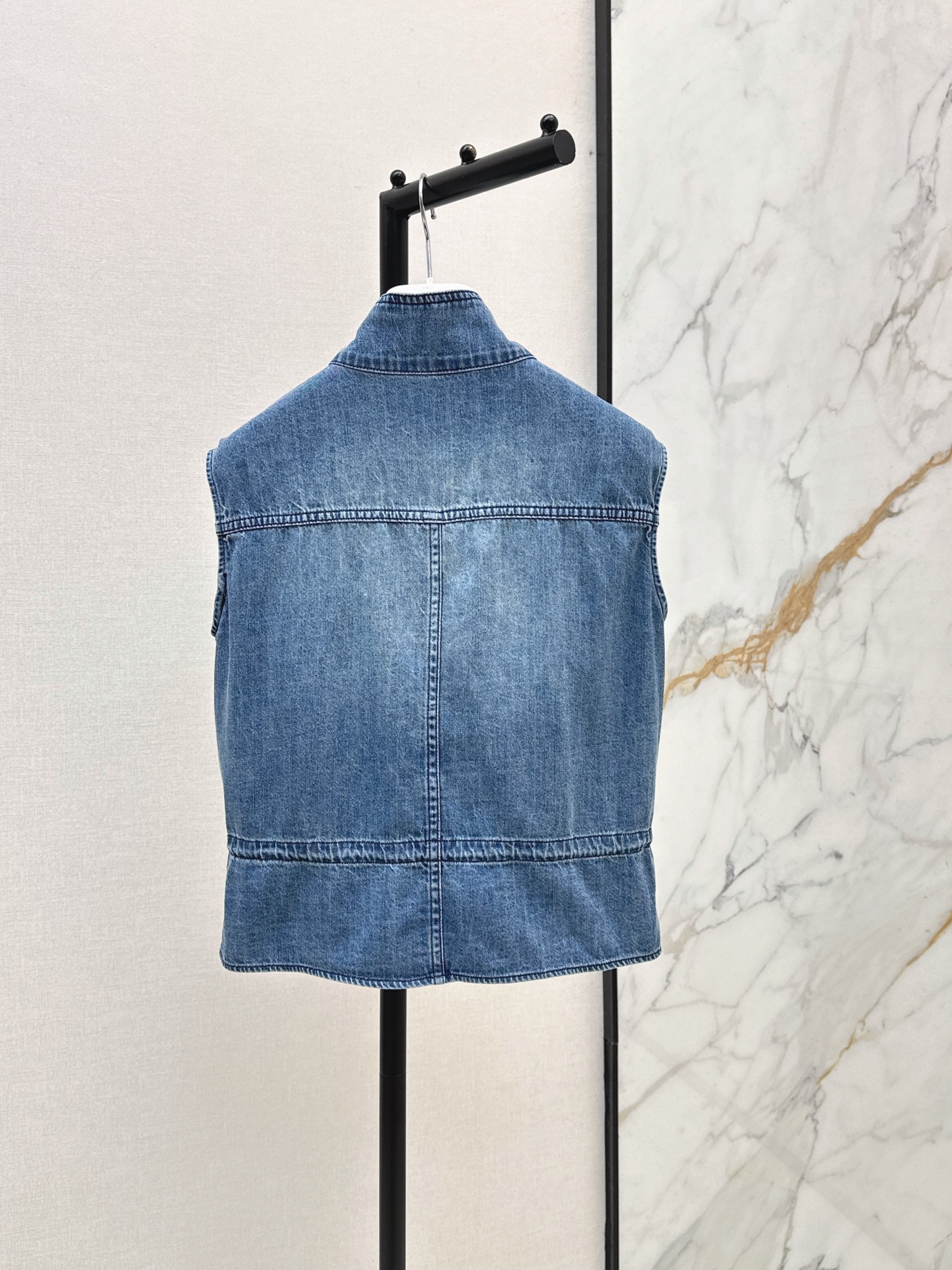 Monc 26ss denim vest