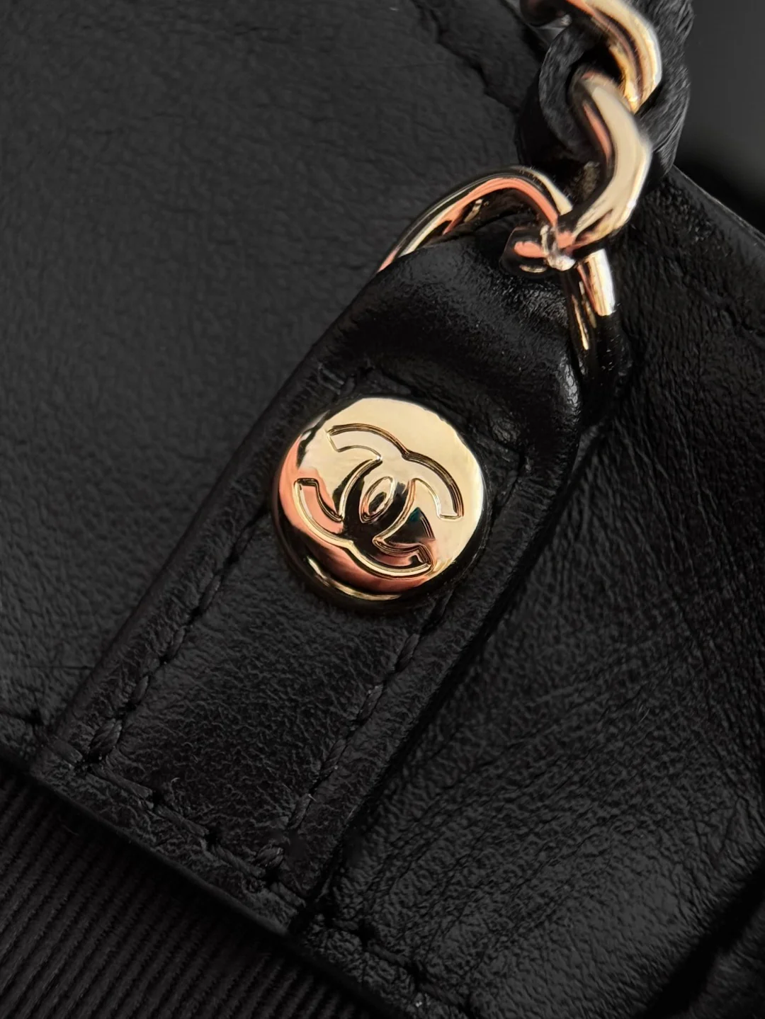 Chan 31bag nano shoulder bags