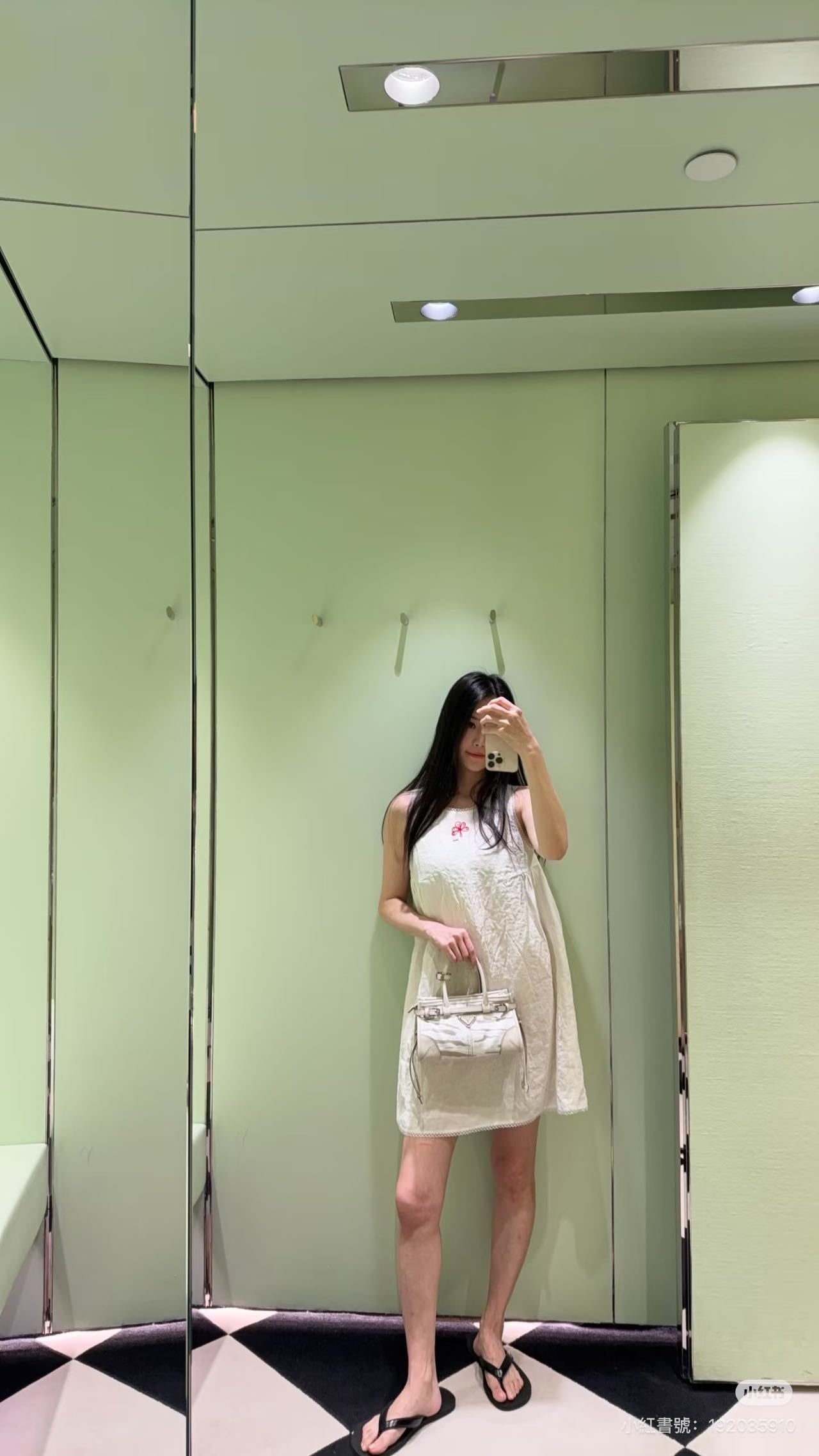 Pra 26ss embroidery sleeveless dress