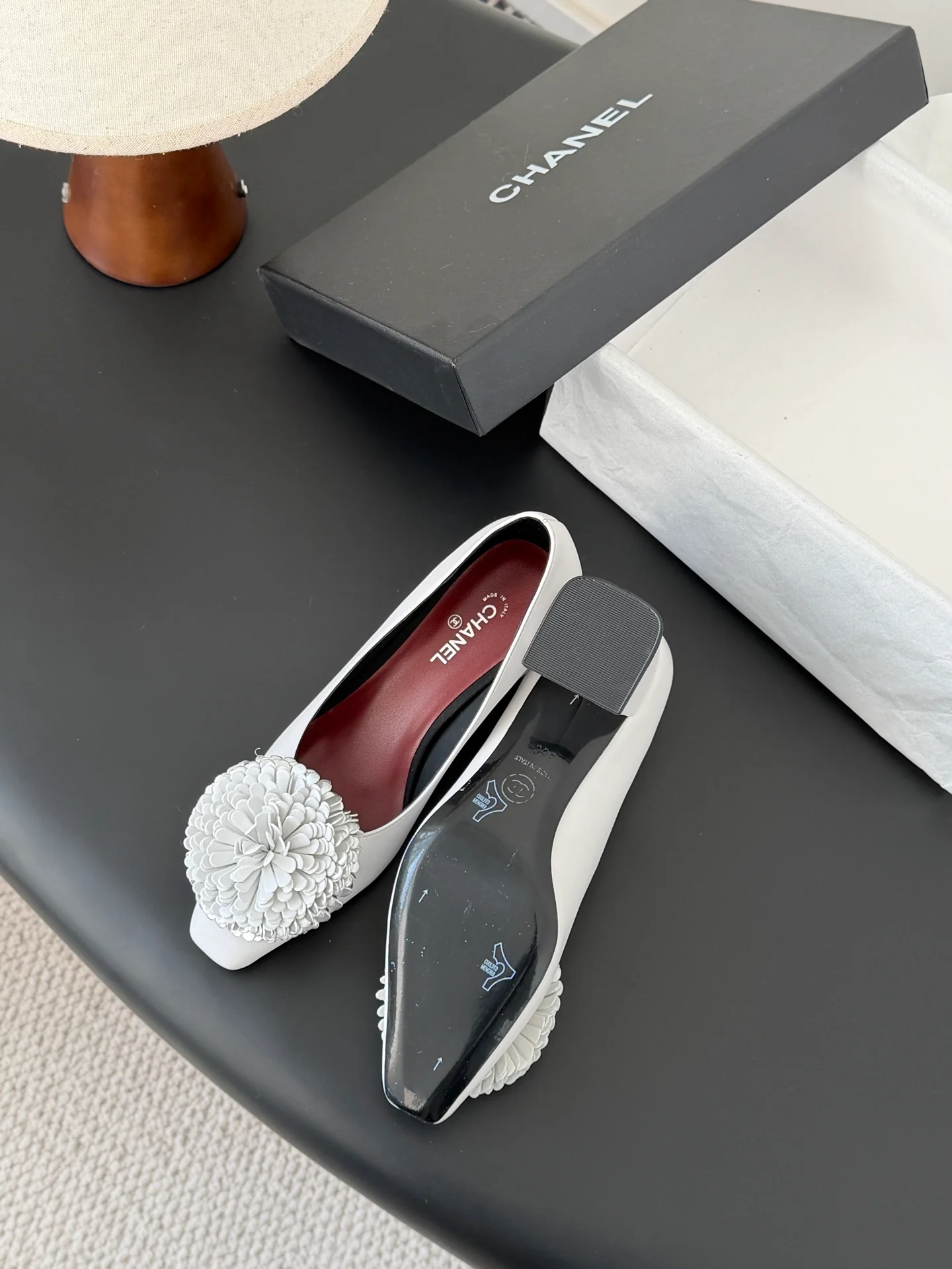 Chan 26K camellia flower chunky heels