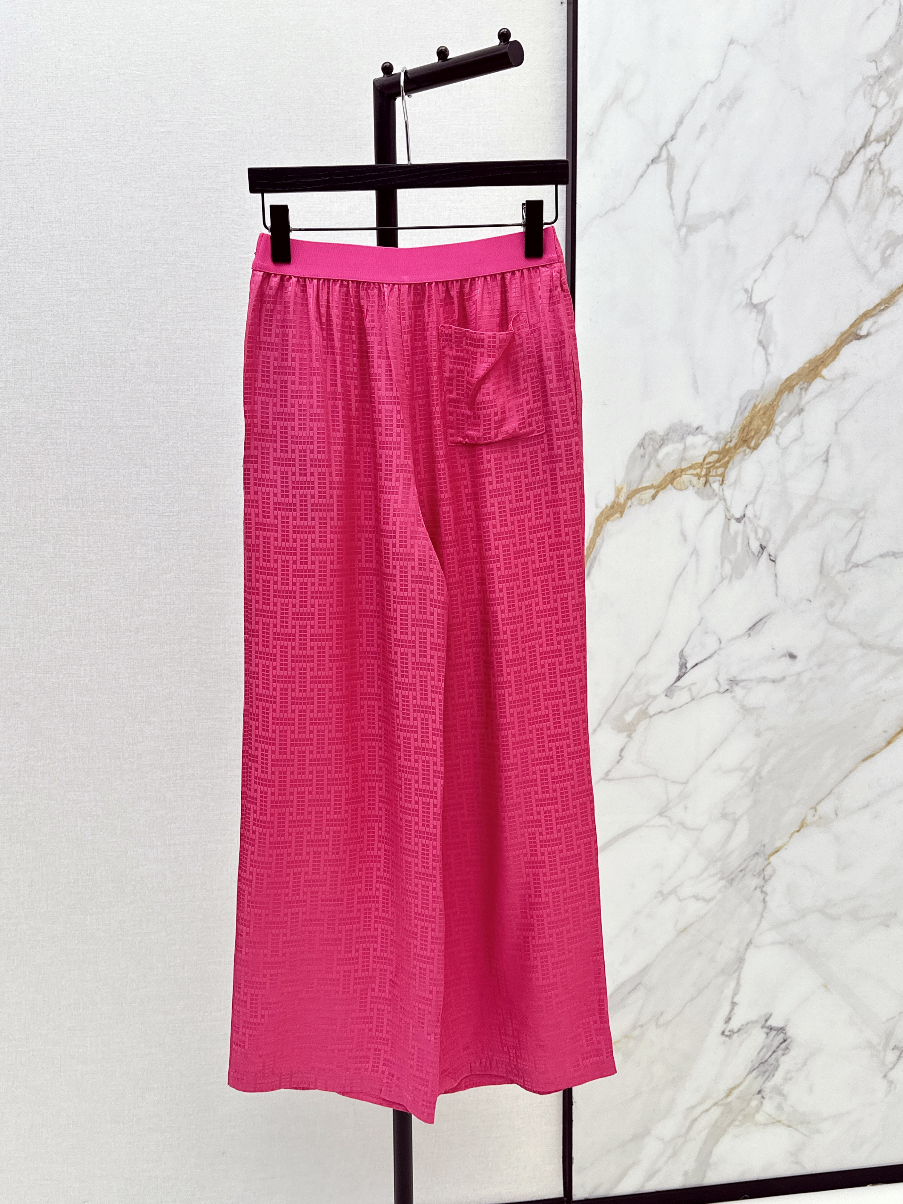 Her 26ss jacquard silk pant
