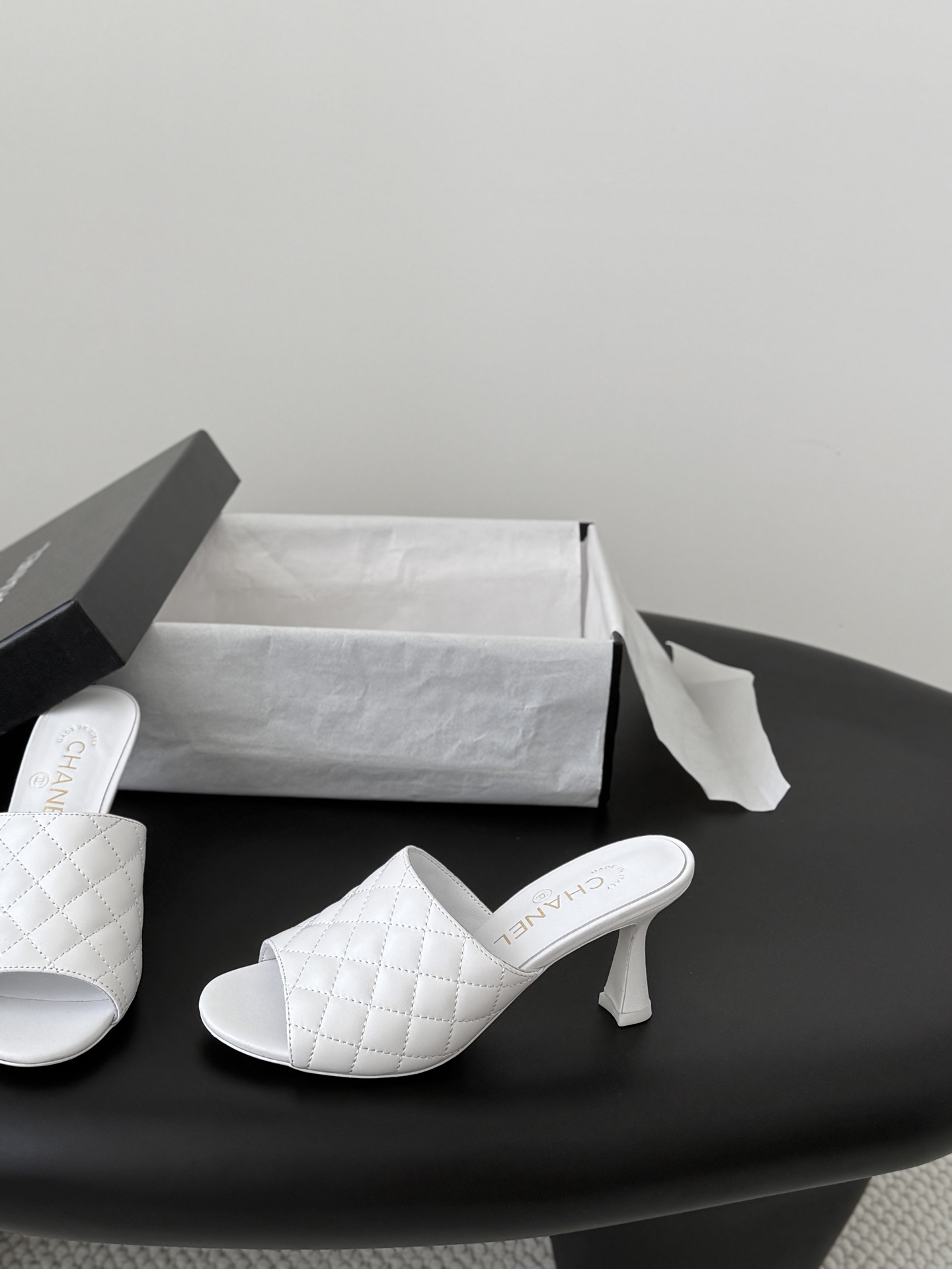 Chan 26ss kitten heels sandals