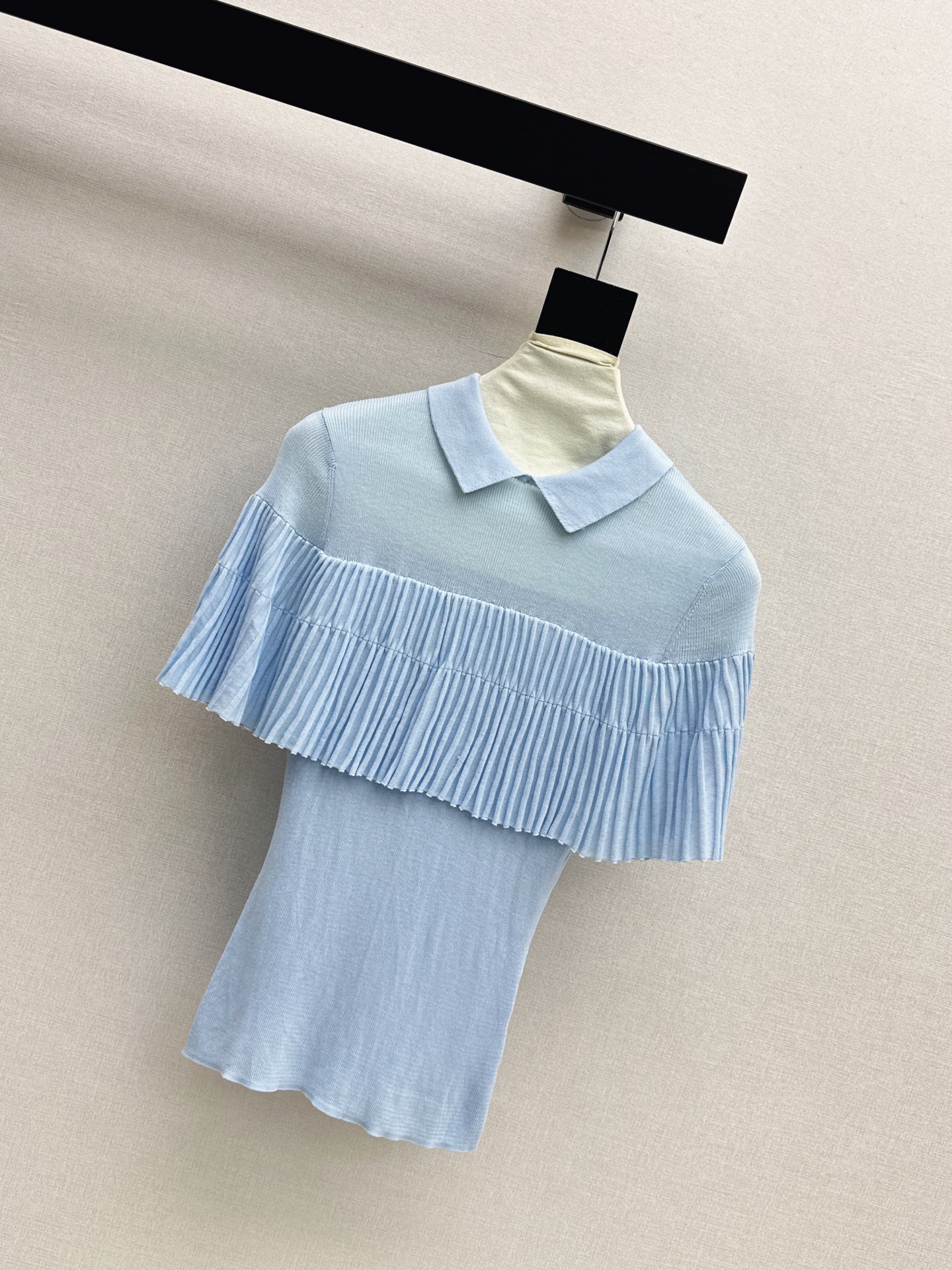 Miu 26ss cape knitswear