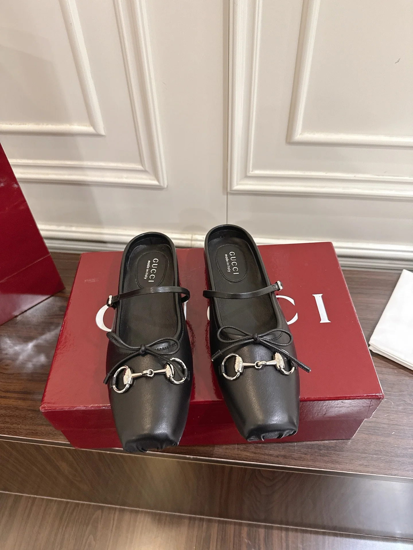 Guc 25fw mules