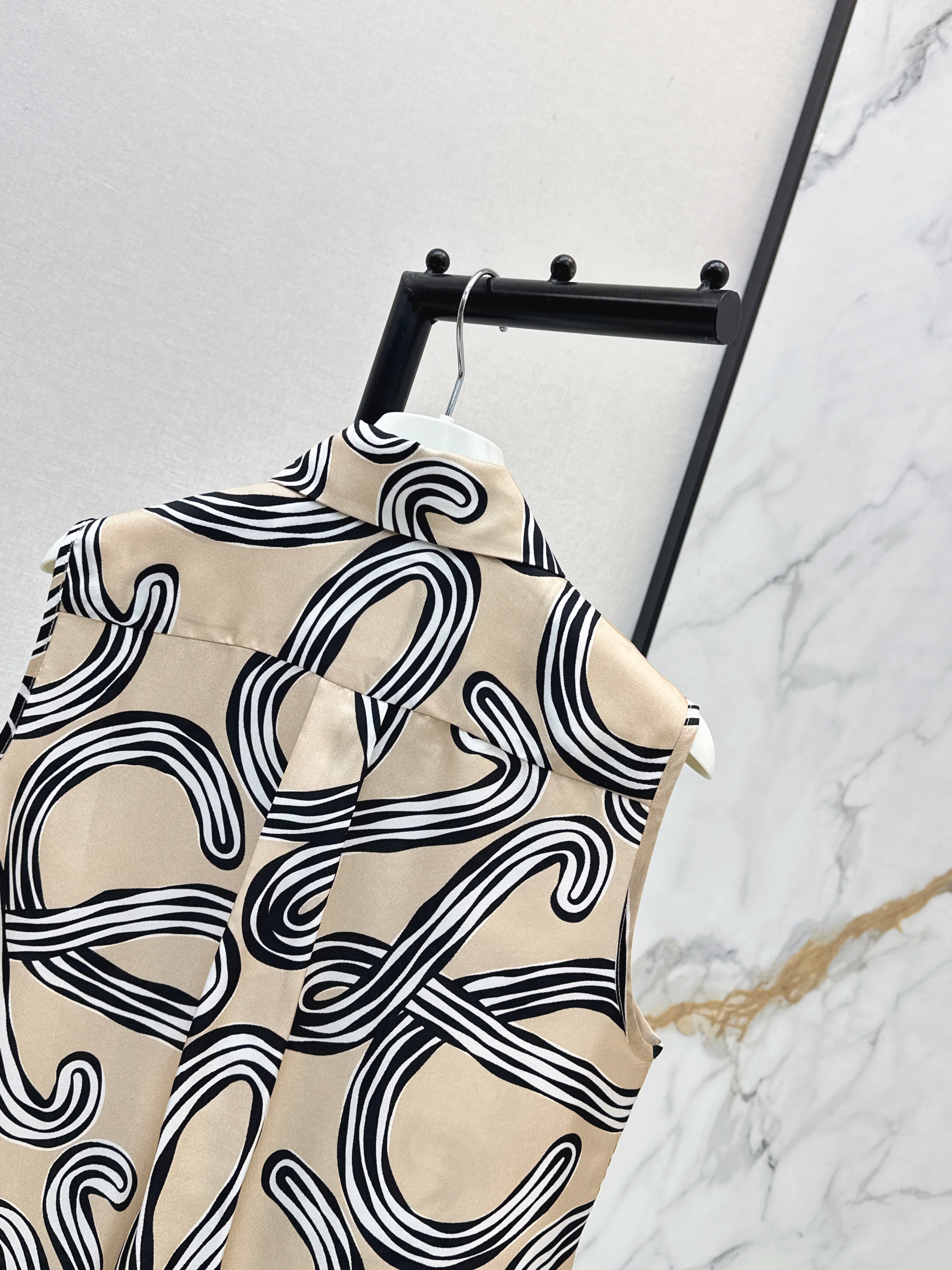 Loe 26ss print silk shirt