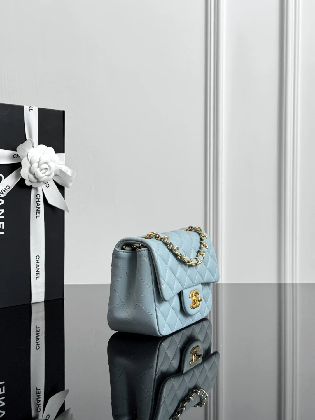 Chan cf17 chain shoulder bag