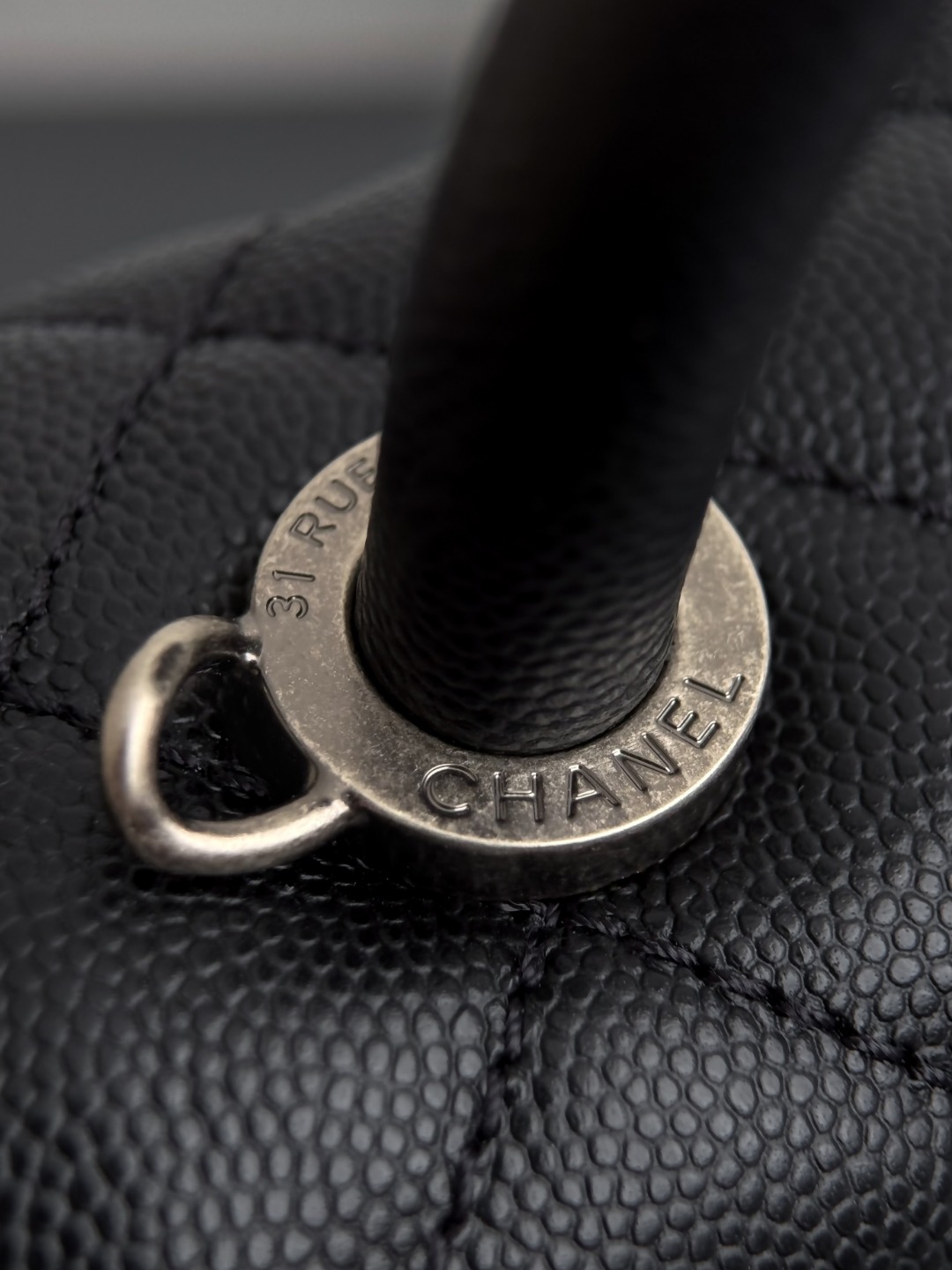 Chan 26ss coco handle bag