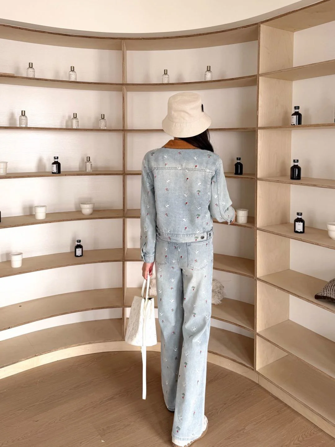 CD 26ss embroidery straight jeans