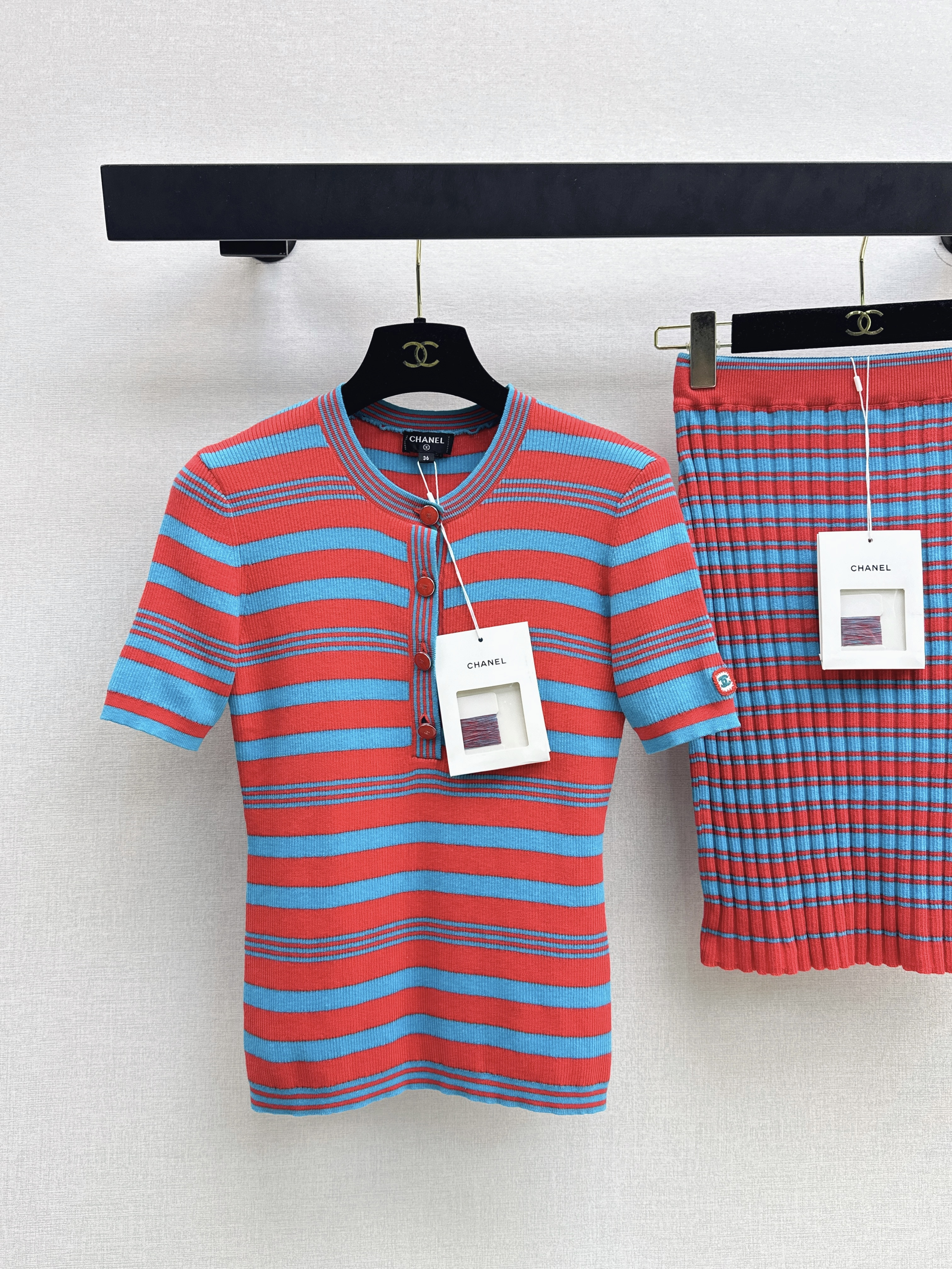 Chan 26ss stripe knit top skirt set