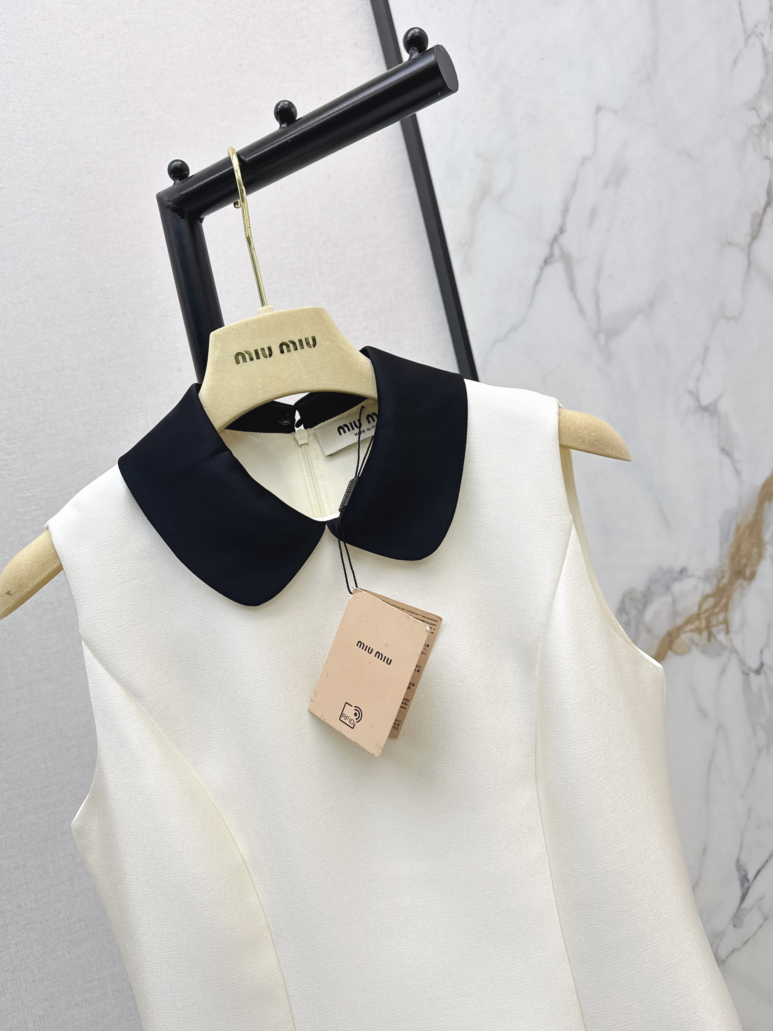 Miu 26ss bow sleeveless dress